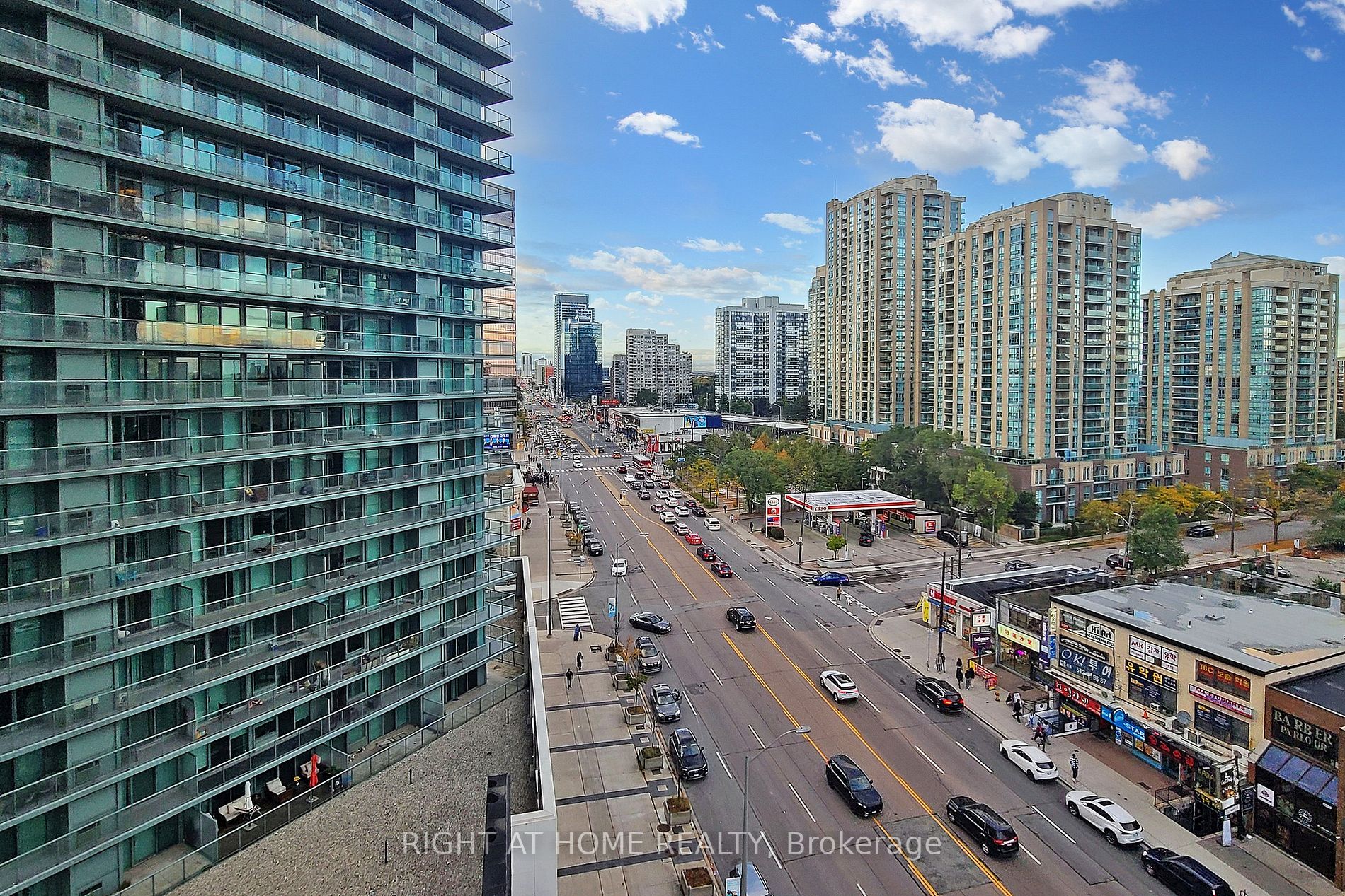 5500 Yonge St, #1002
