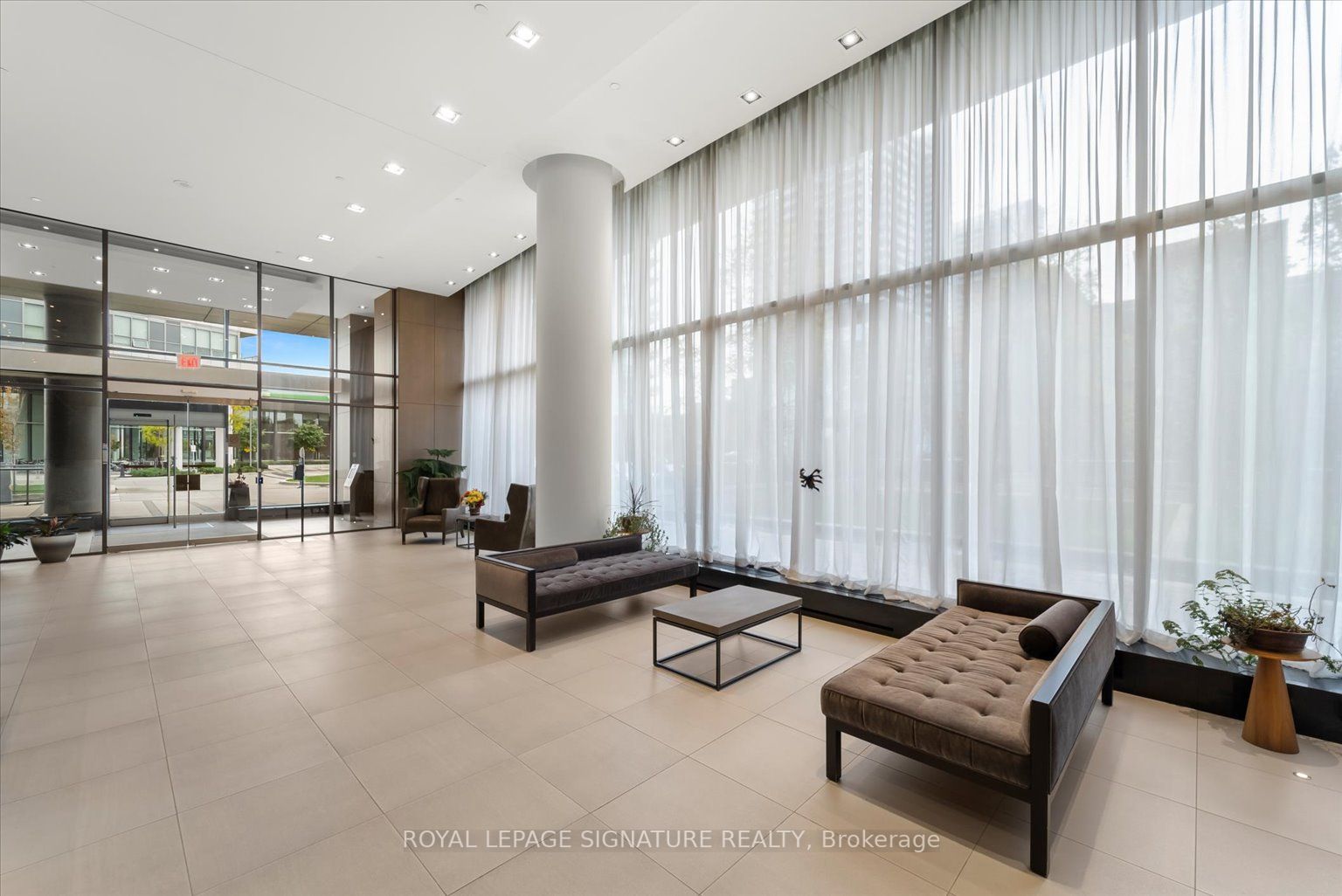 121 McMahon Drive, #3517