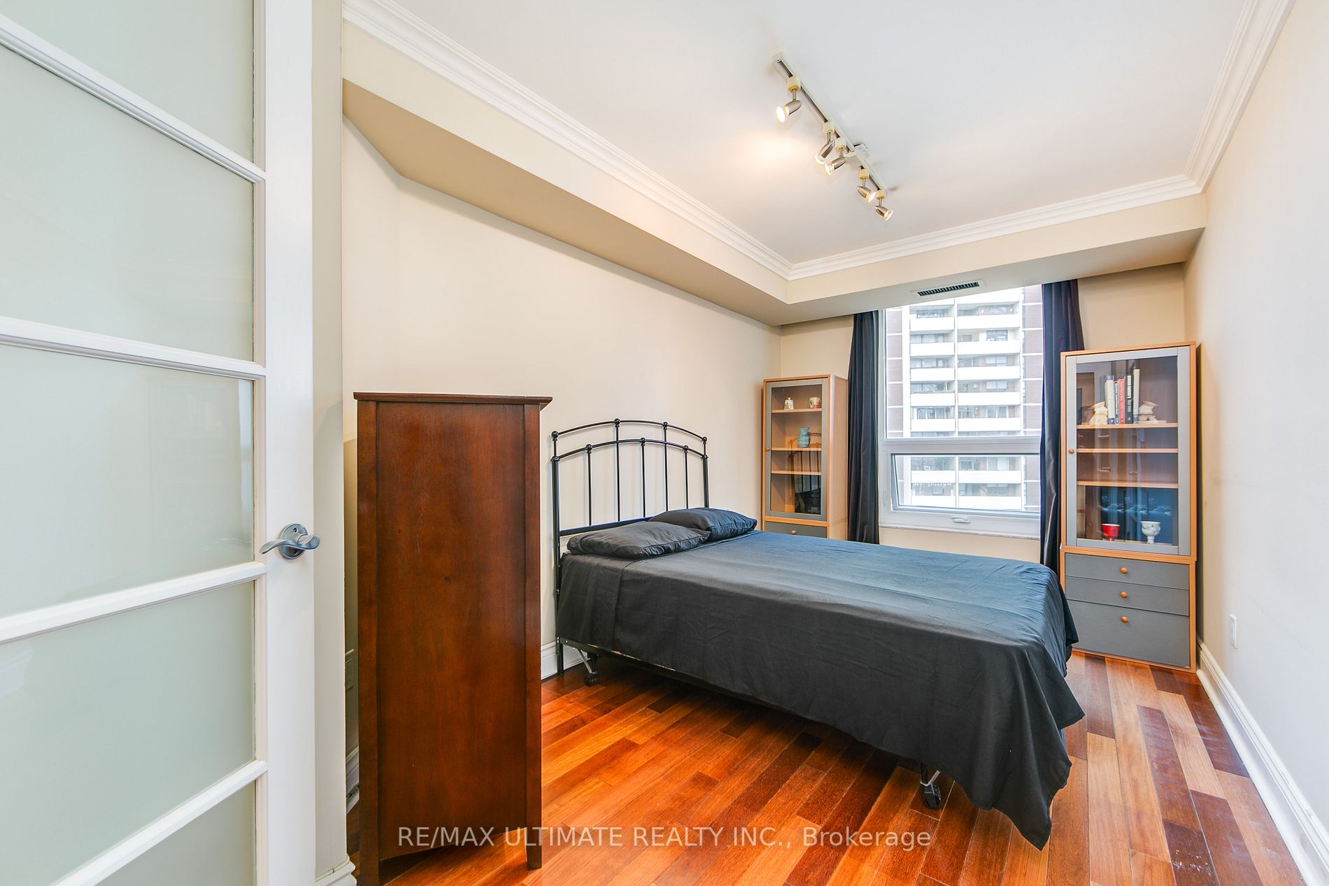 77 Maitland Pl, #1203