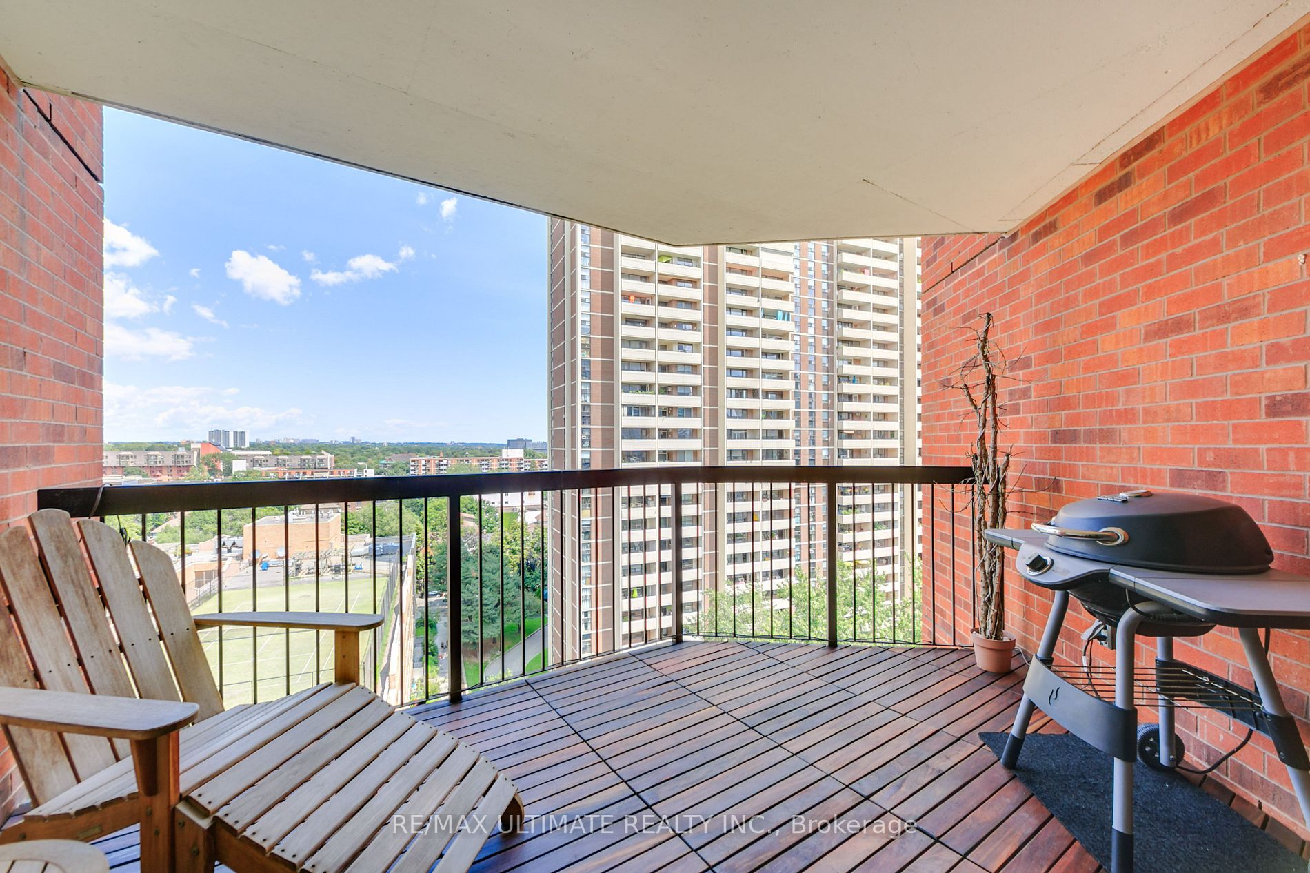77 Maitland Pl, #1203