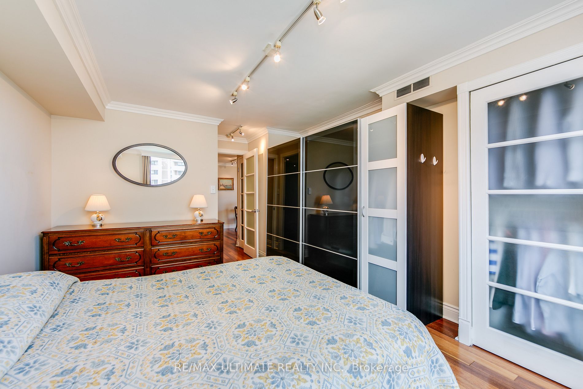 77 Maitland Pl, #1203