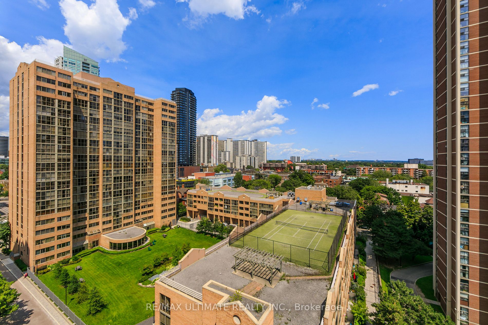 77 Maitland Pl, #1203