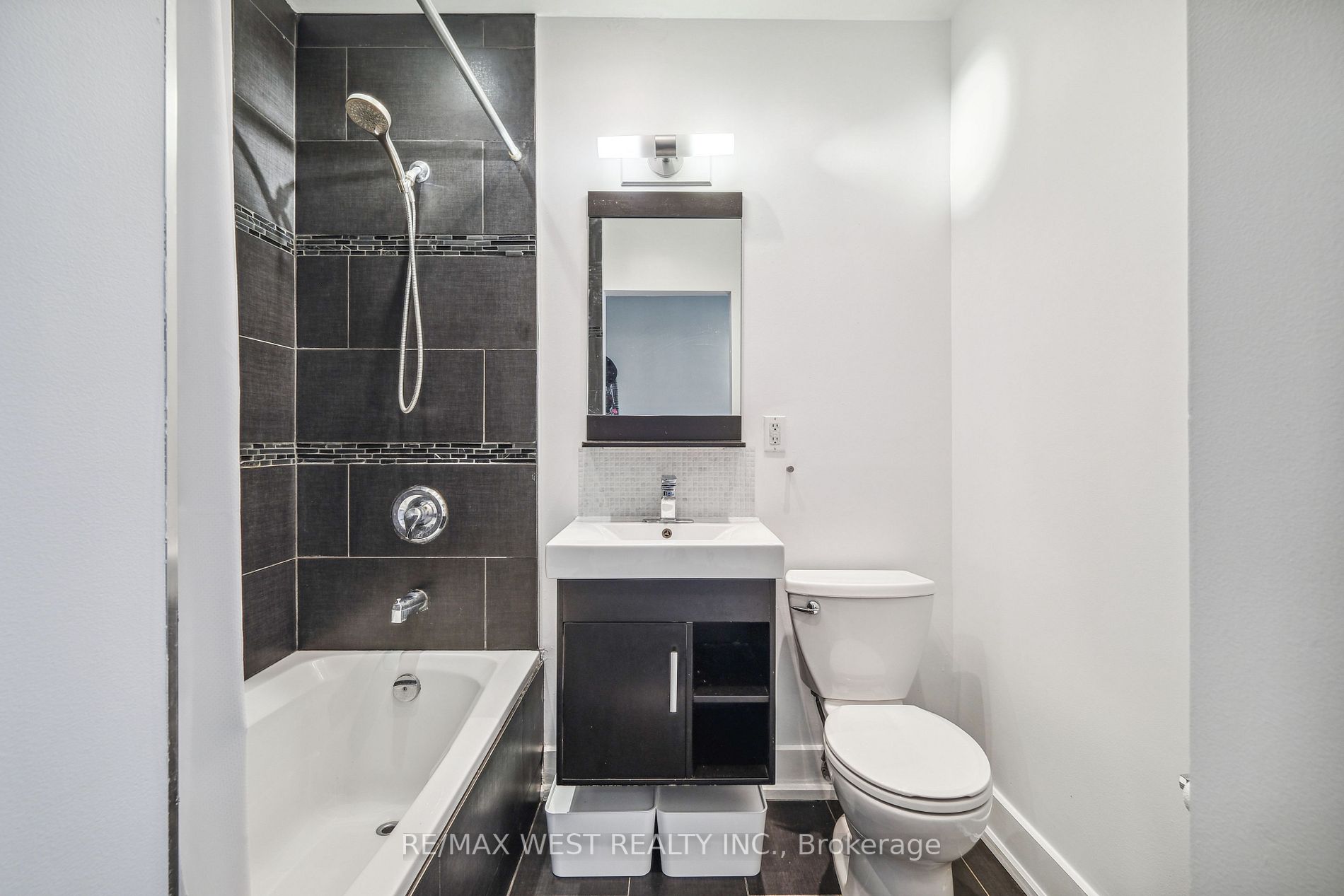 365 Dundas Street E, #111