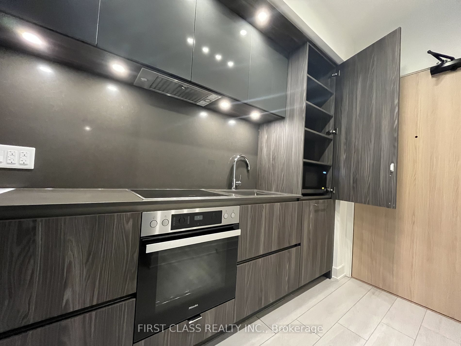15 Mercer St, #526