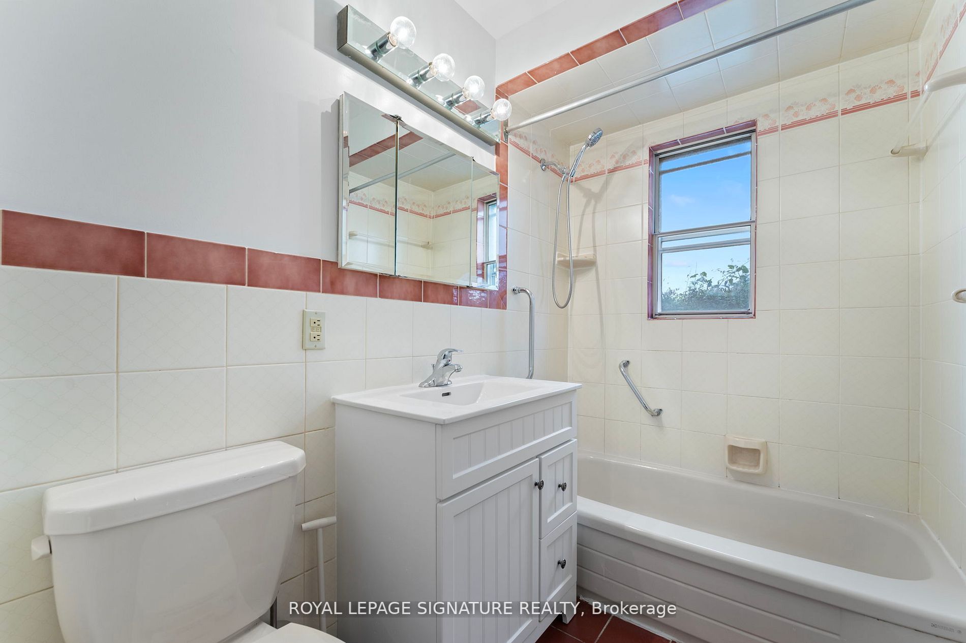 12 Verwood Ave