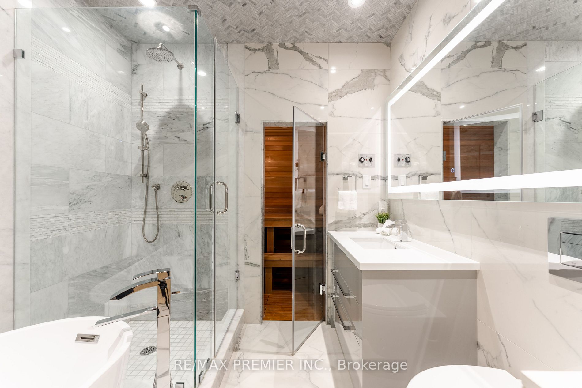 142 Upper Canada Drive