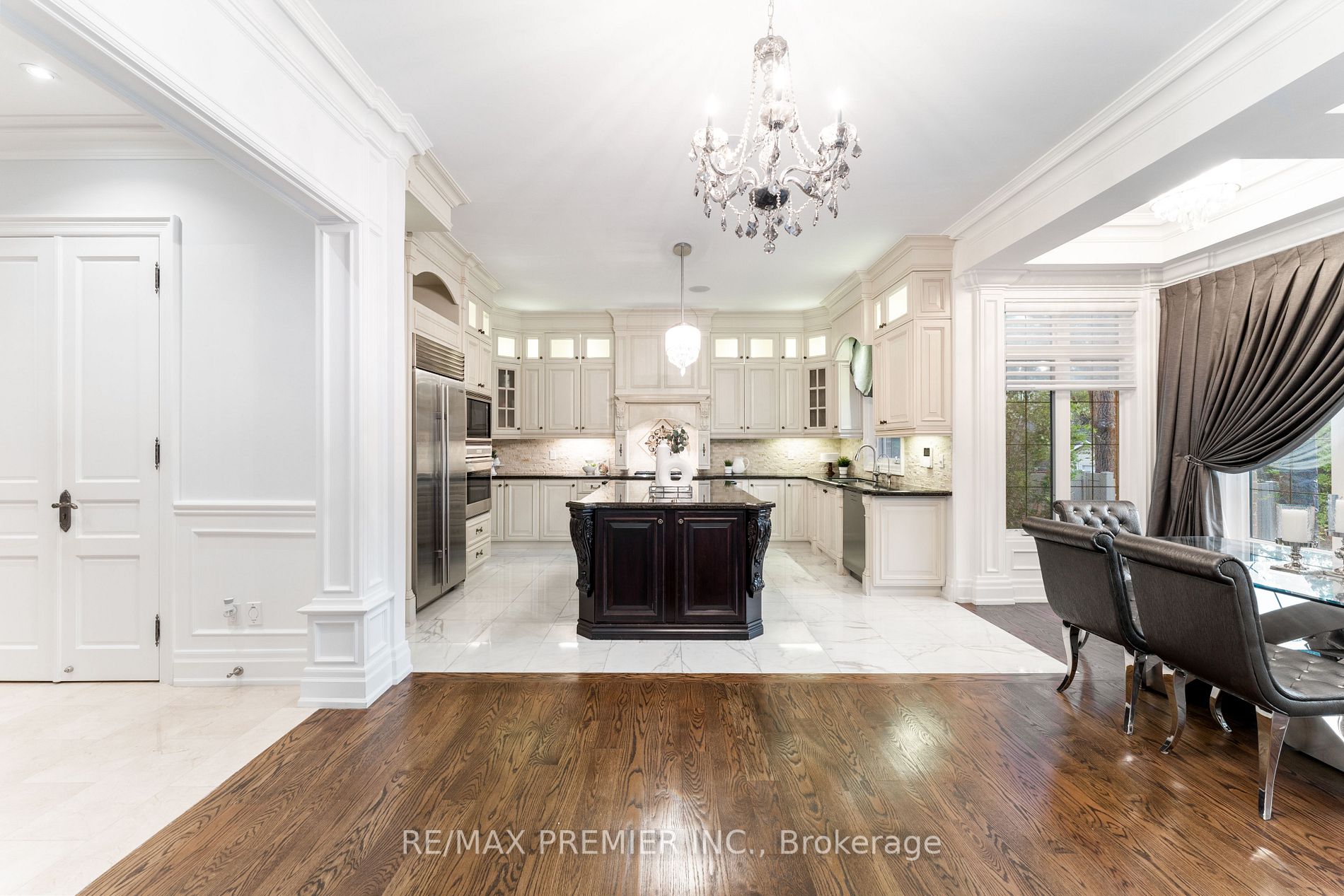 142 Upper Canada Drive