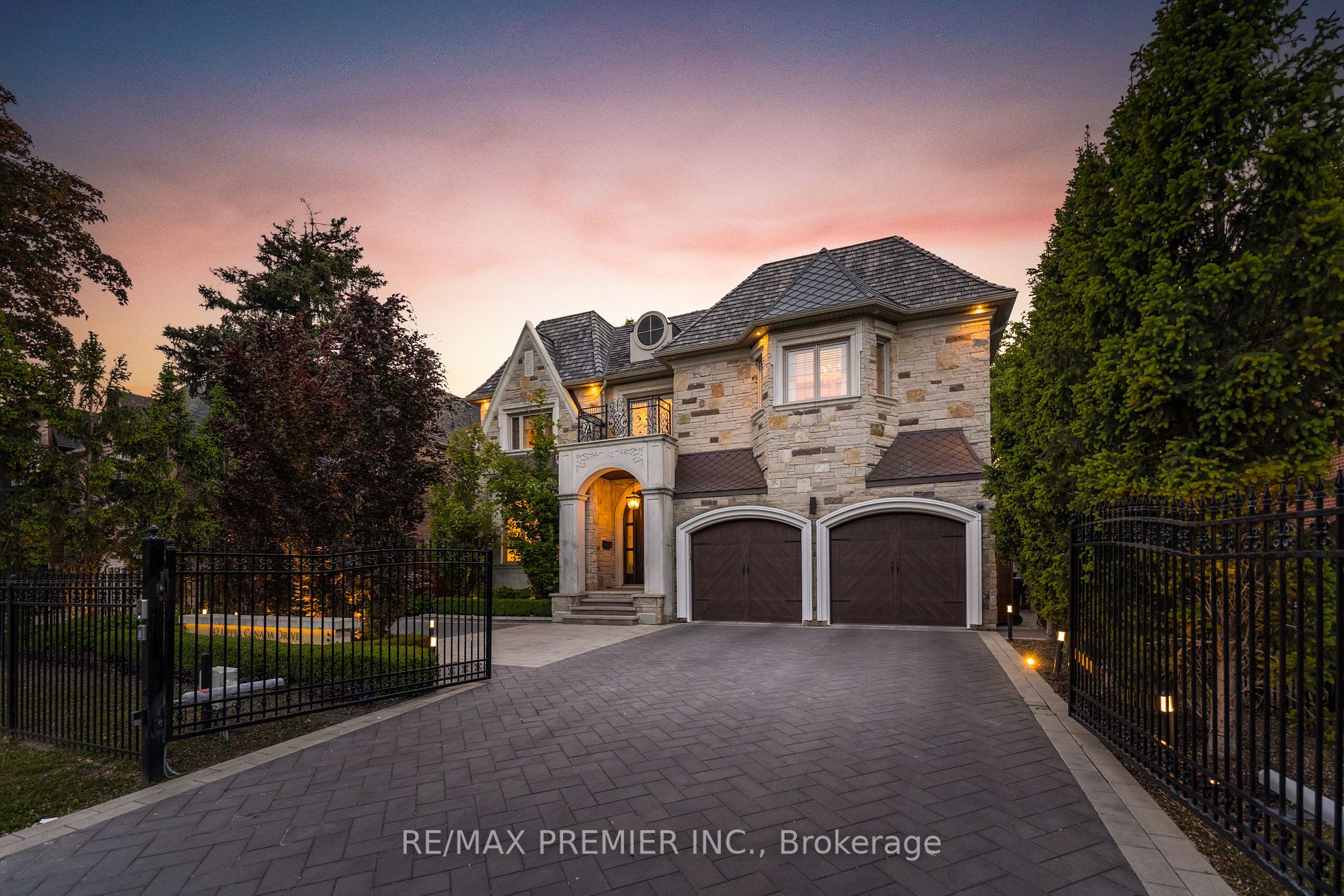 142 Upper Canada Drive