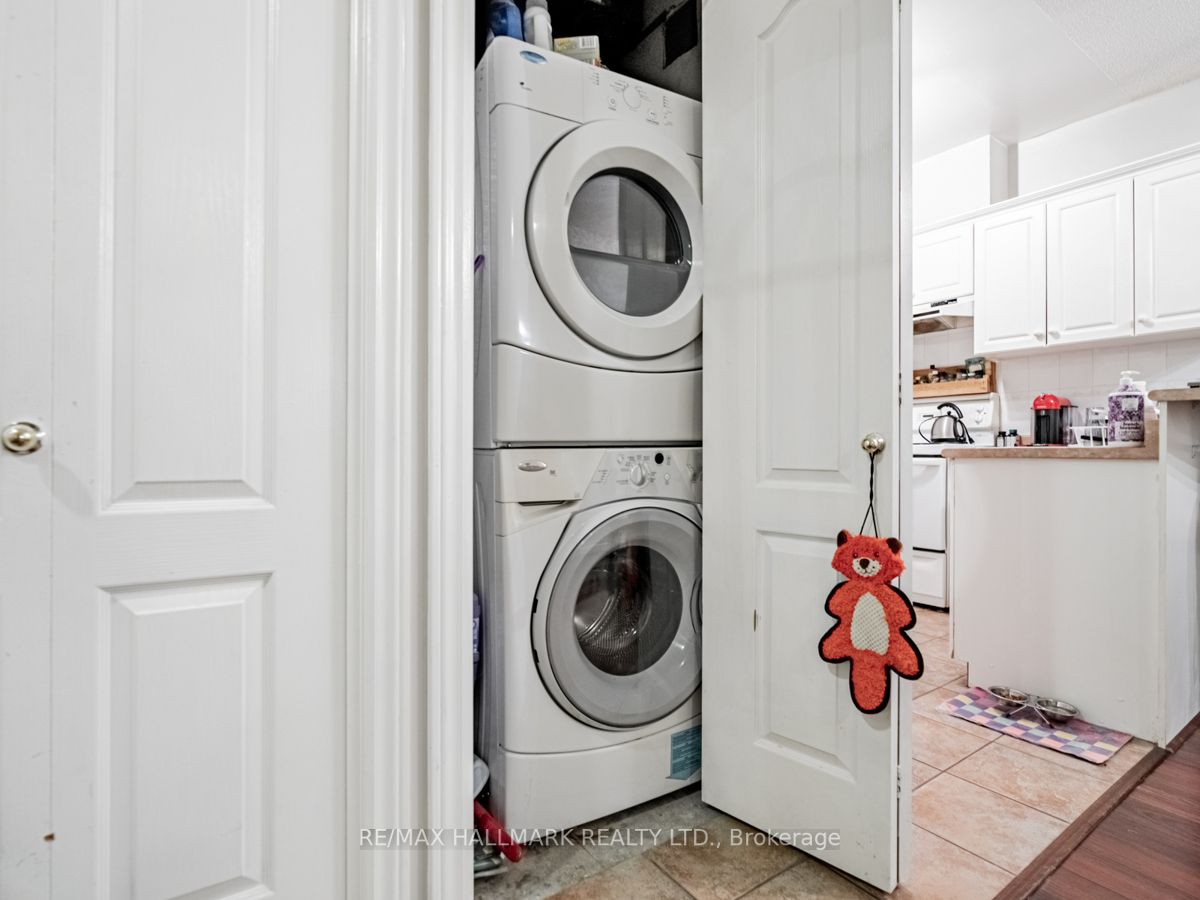 393 King Street W, #605