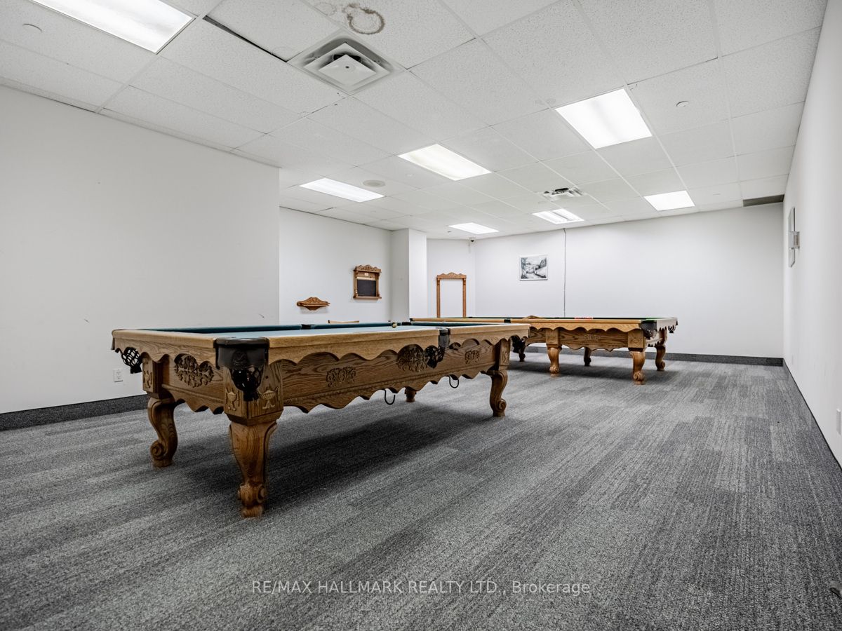 393 King Street W, #605