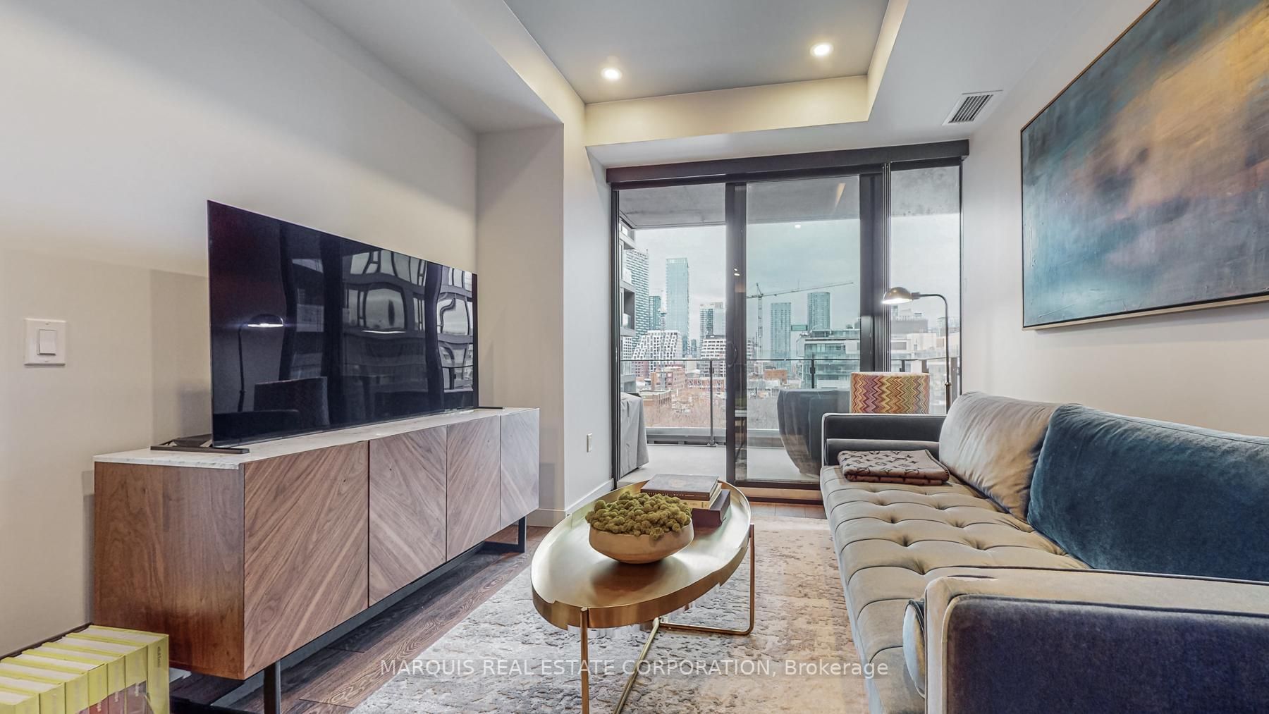 505 Richmond Street W, #632