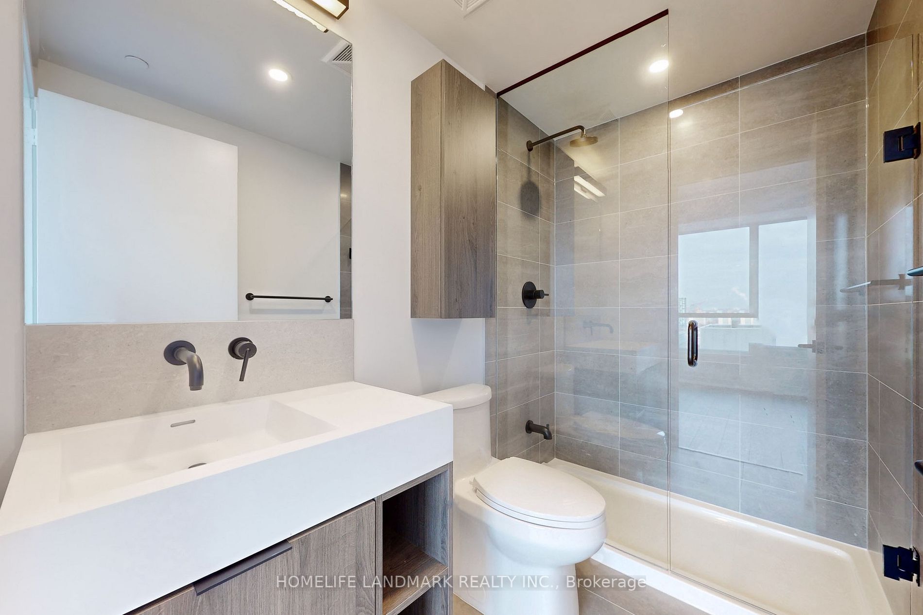 108 Peter St, #2701