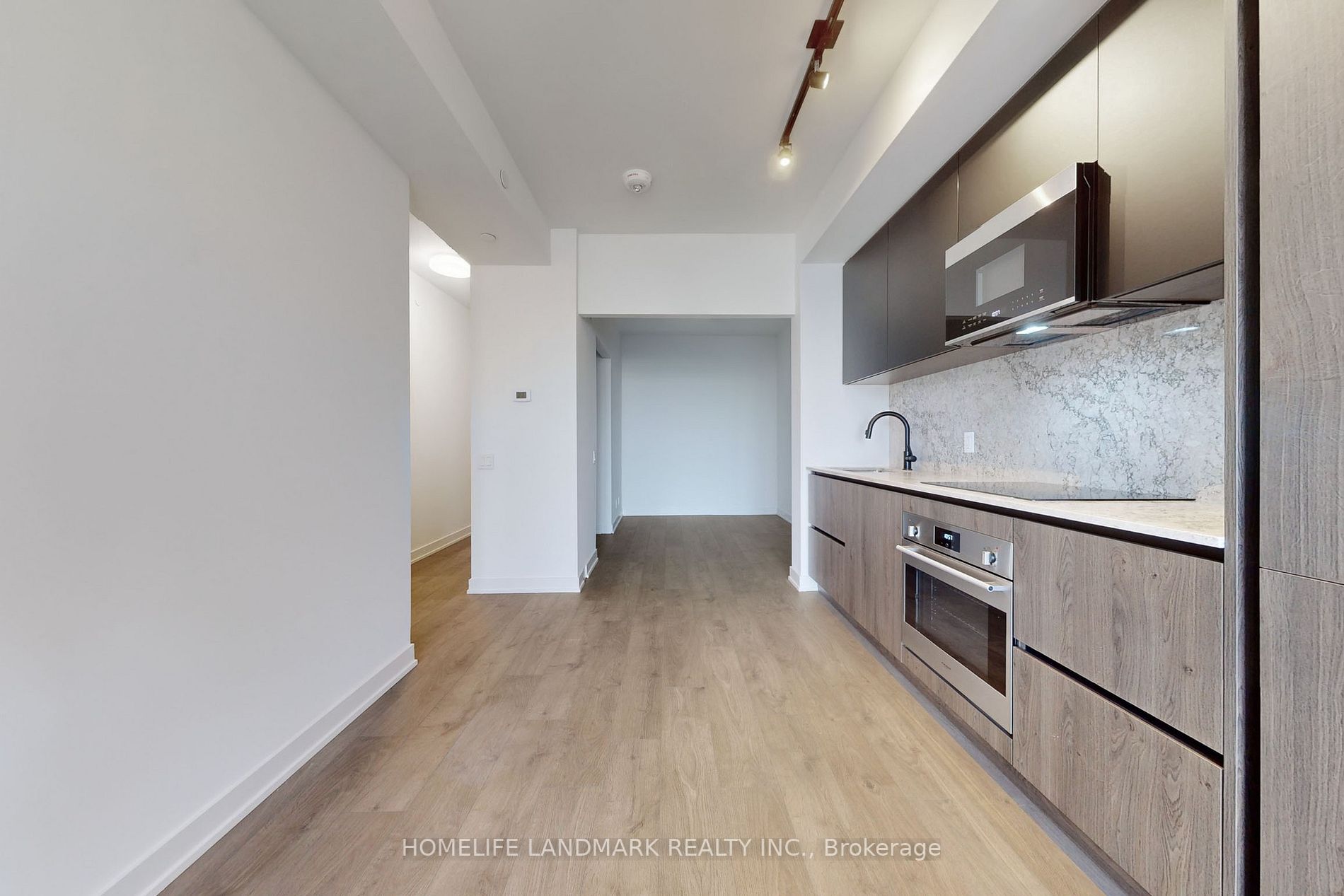108 Peter St, #2701