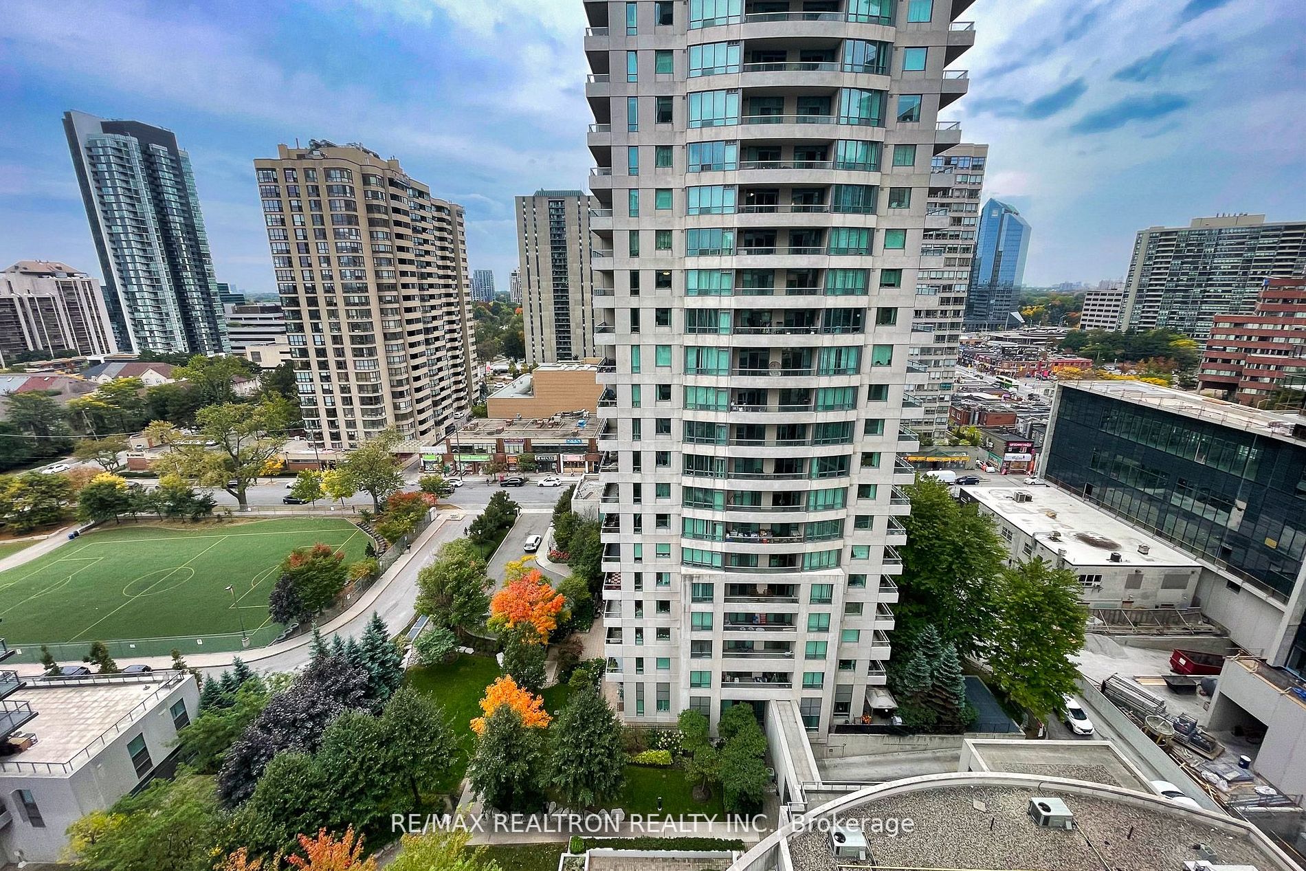 23 Hollywood Ave, #1708