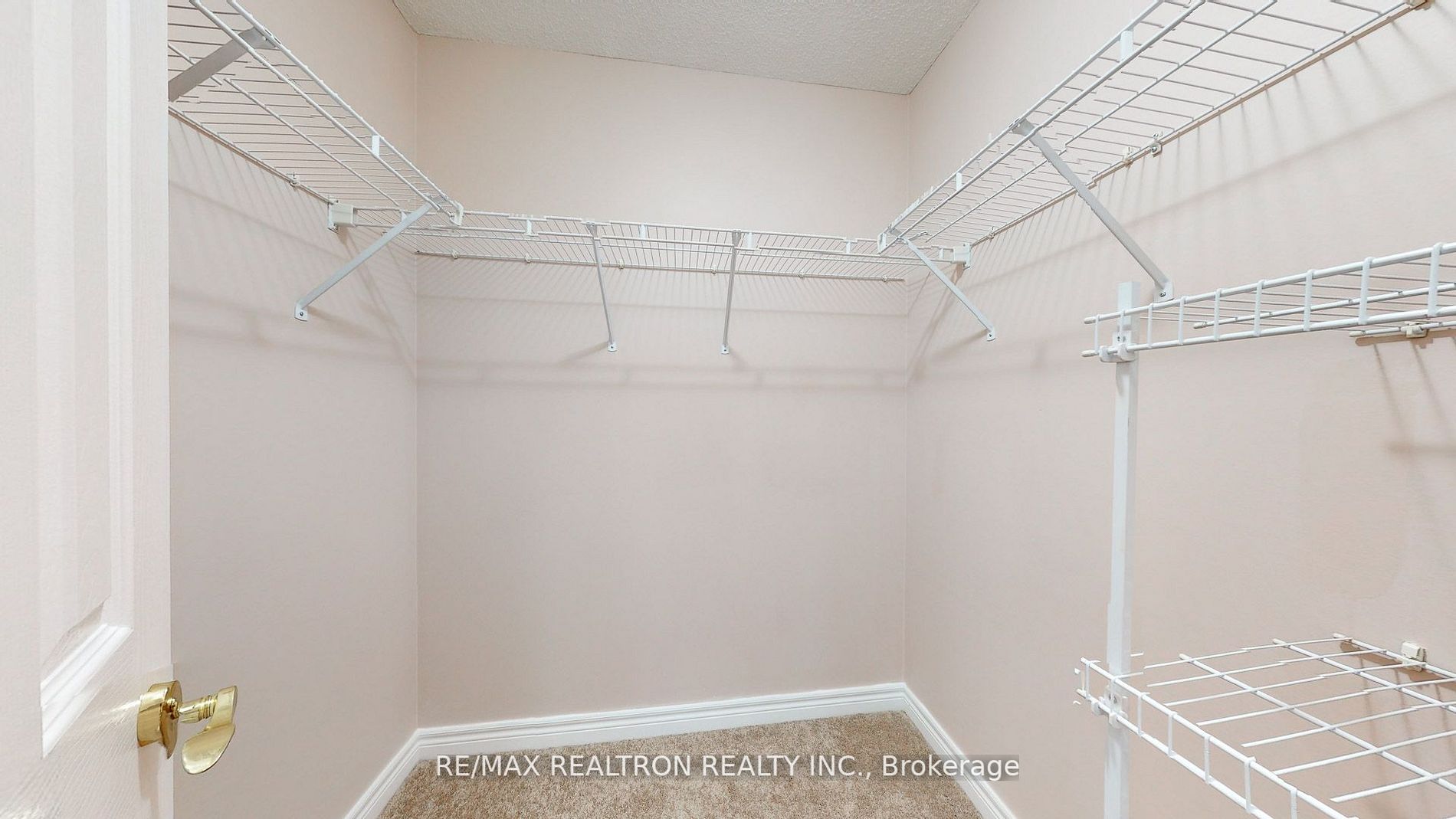 23 Hollywood Ave, #1708