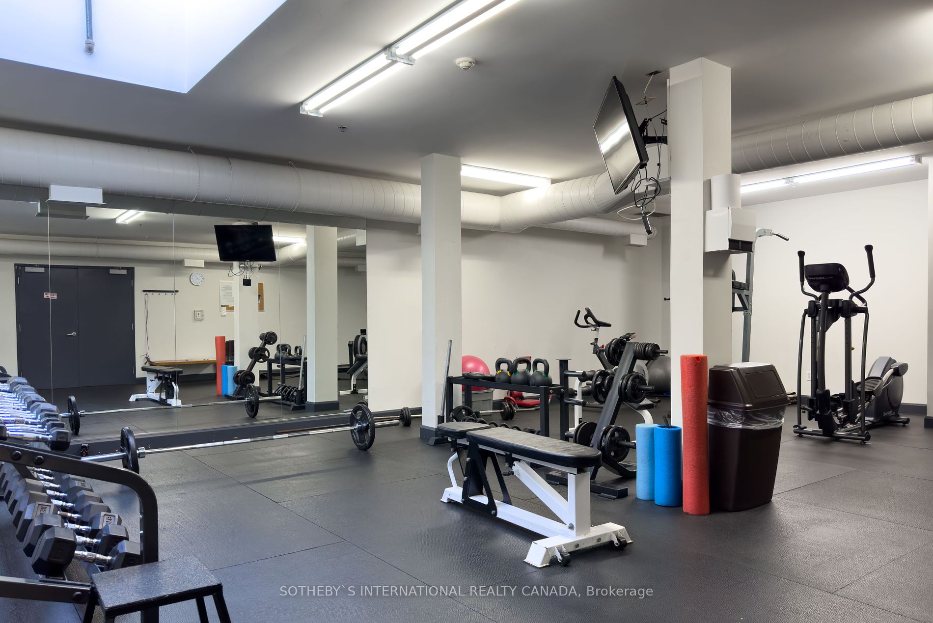 993 Queen Street W, #409