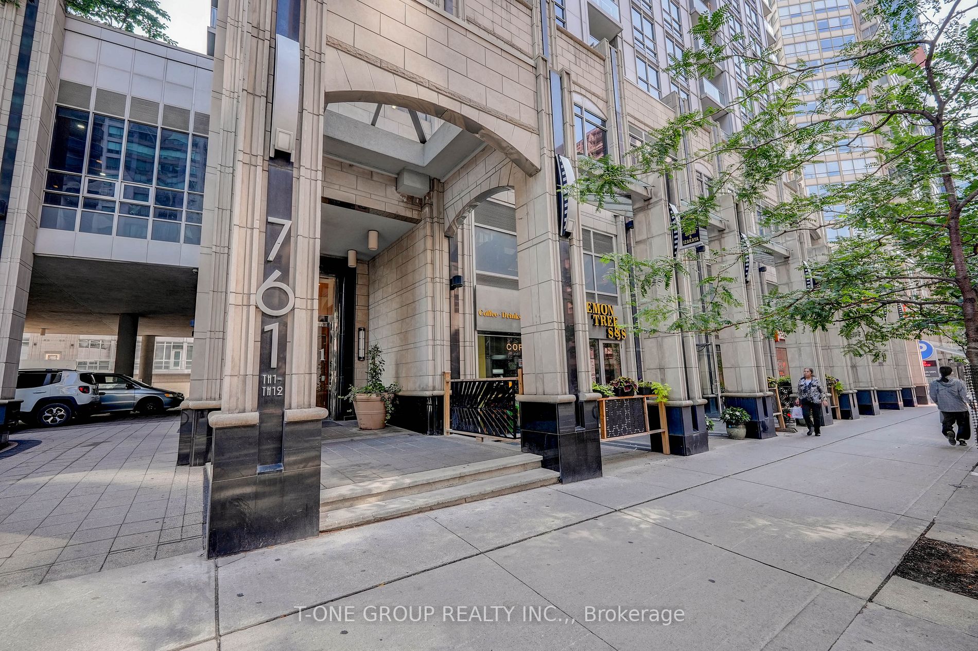 761 Bay St, #914