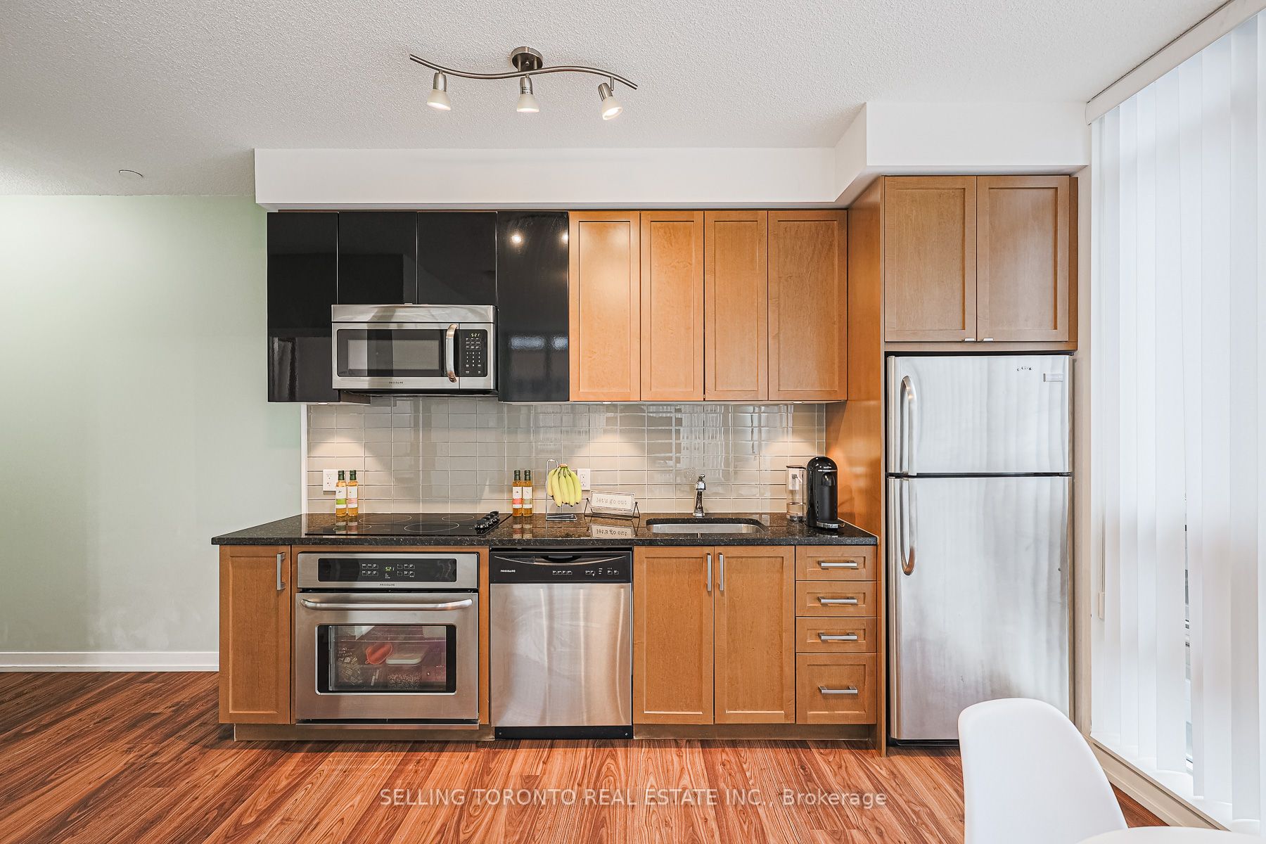 89 Dunfield Ave, #603