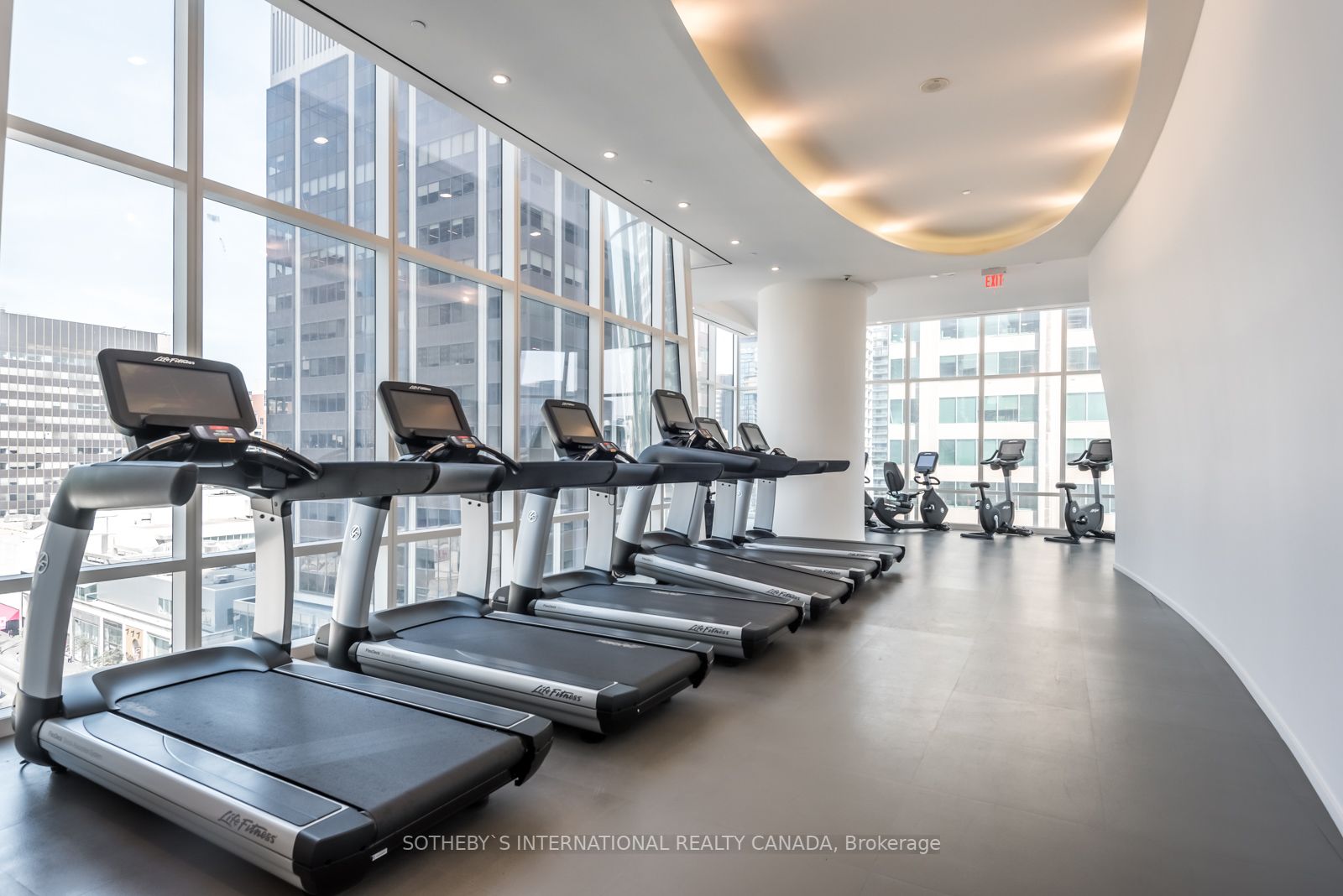 1 Bloor St E, #1812