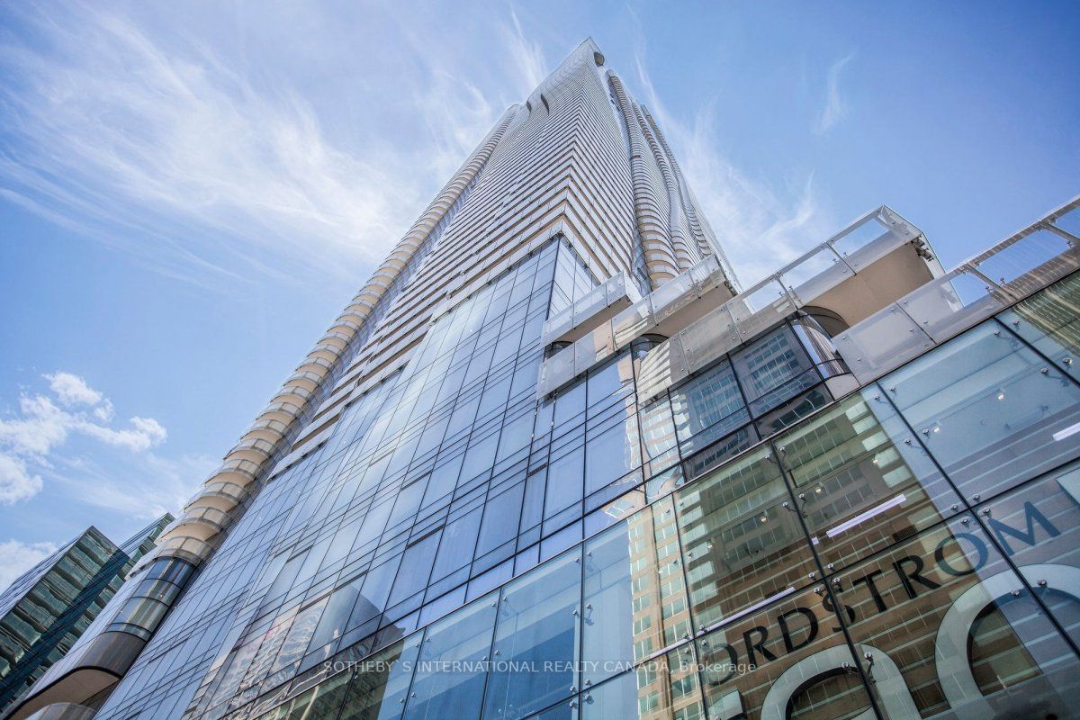 1 Bloor St E, #1812