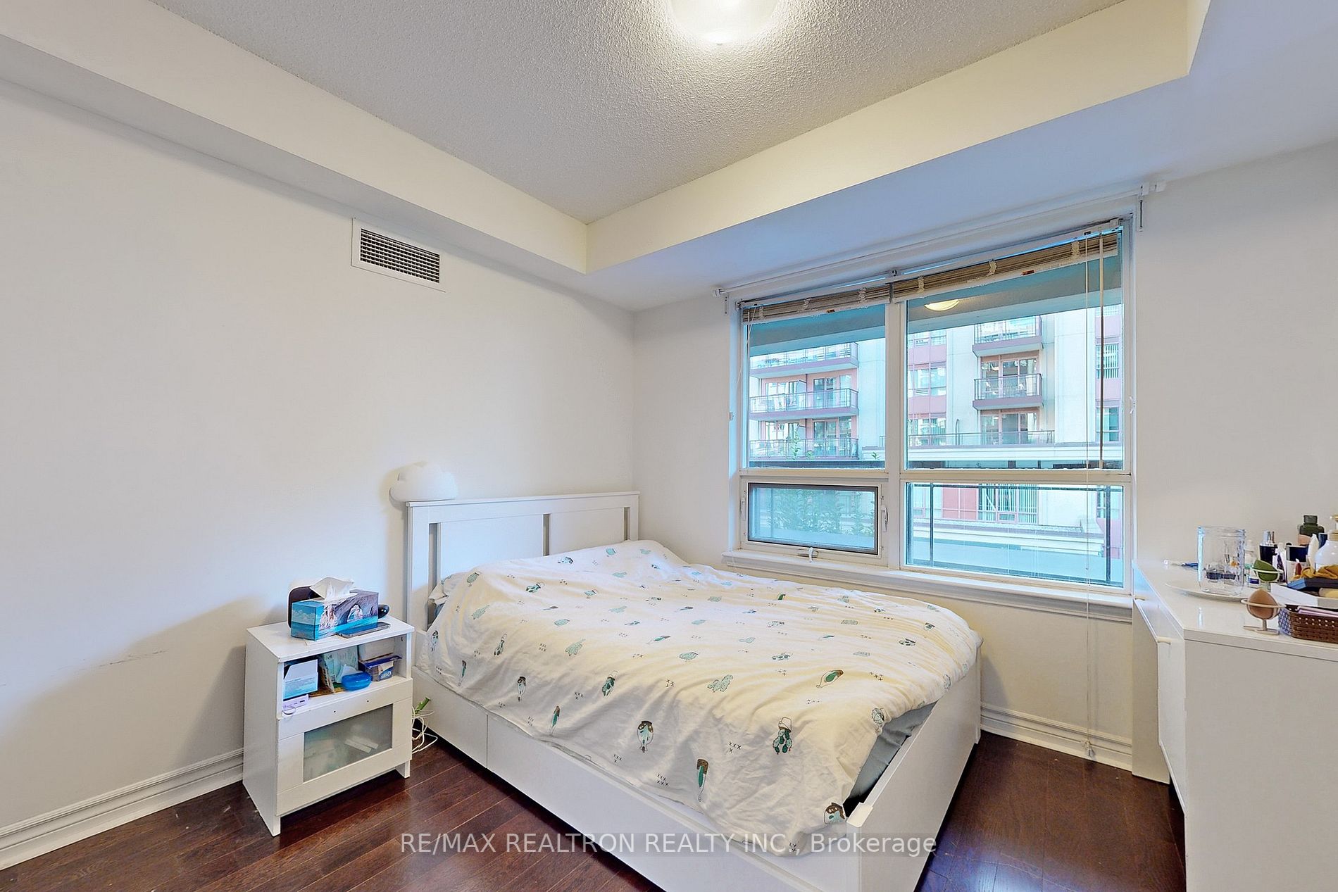 27 Rean Drive, #205