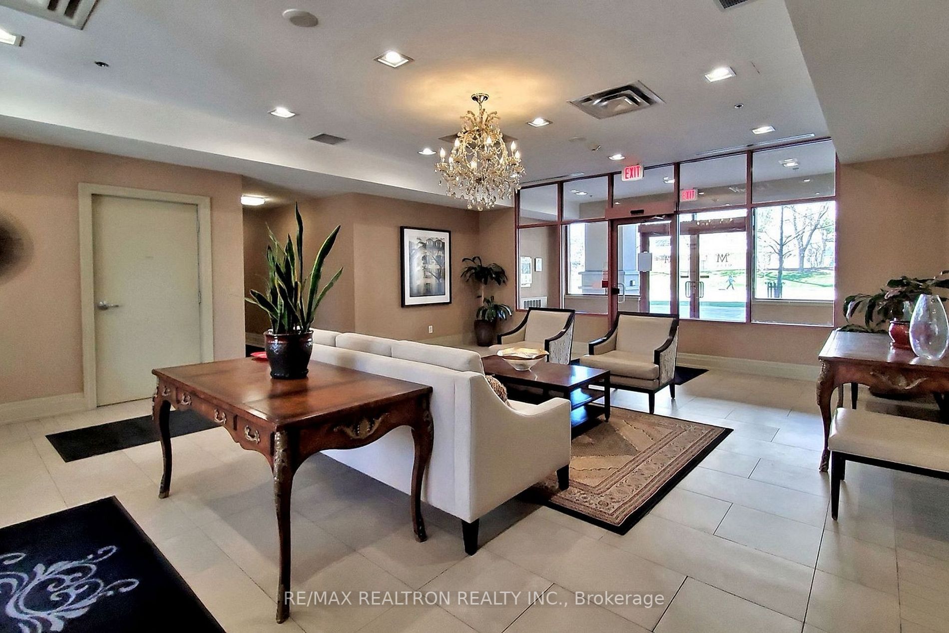 27 Rean Drive, #205