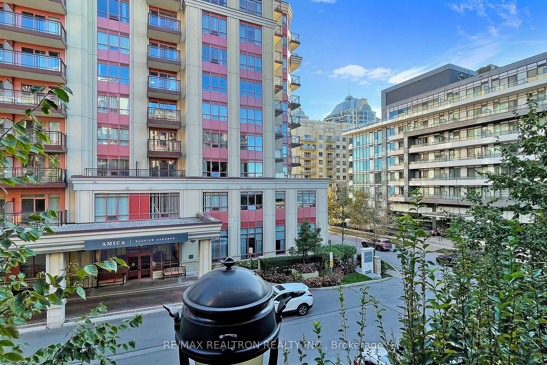 27 Rean Drive, #205