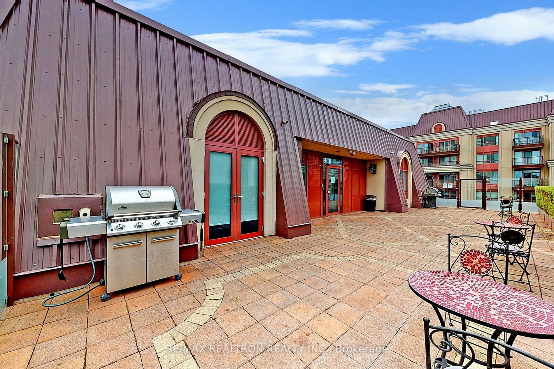 27 Rean Drive, #205