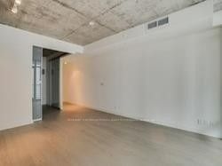 111 Bathurst St, #1007