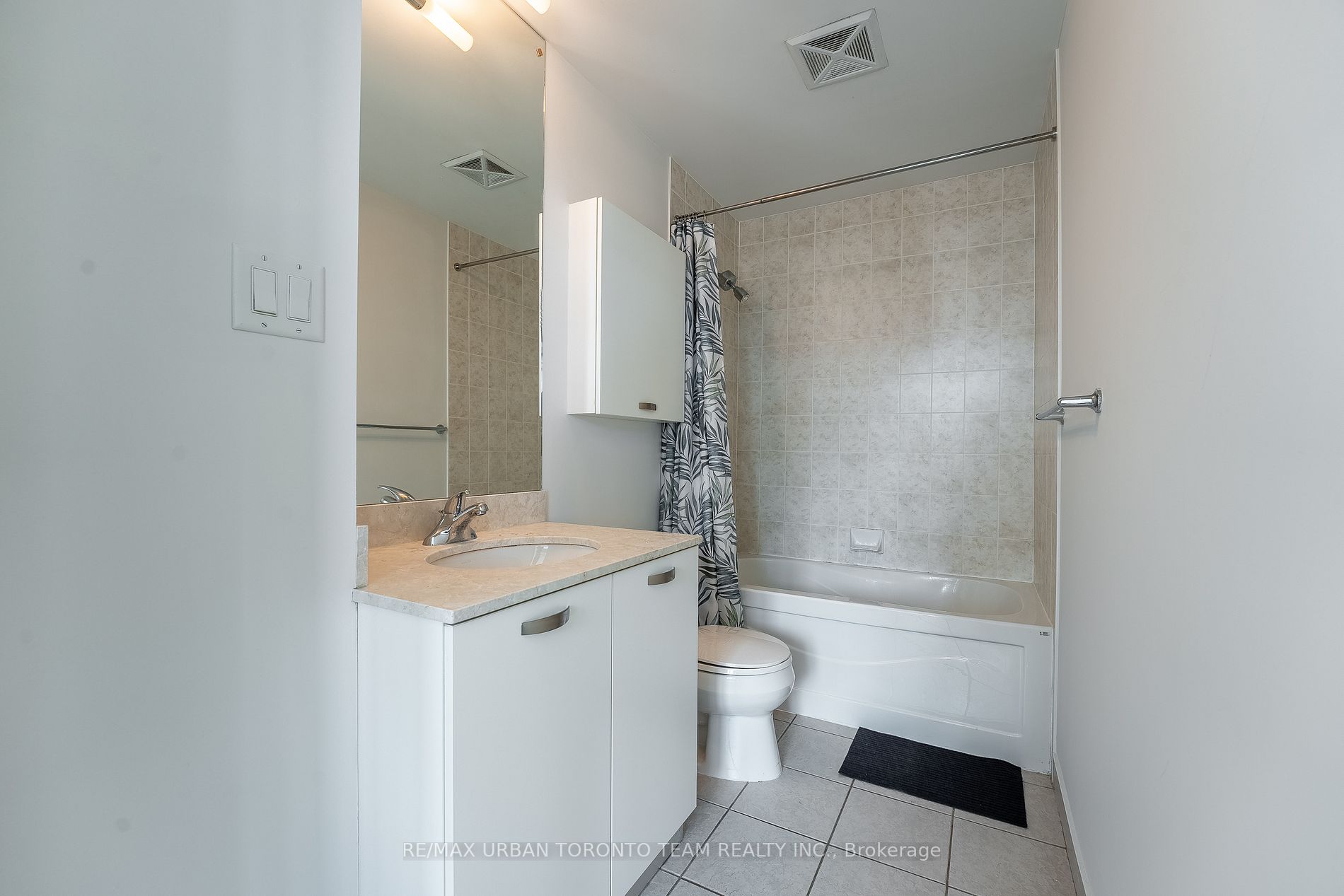38 Grenville Street, #3207