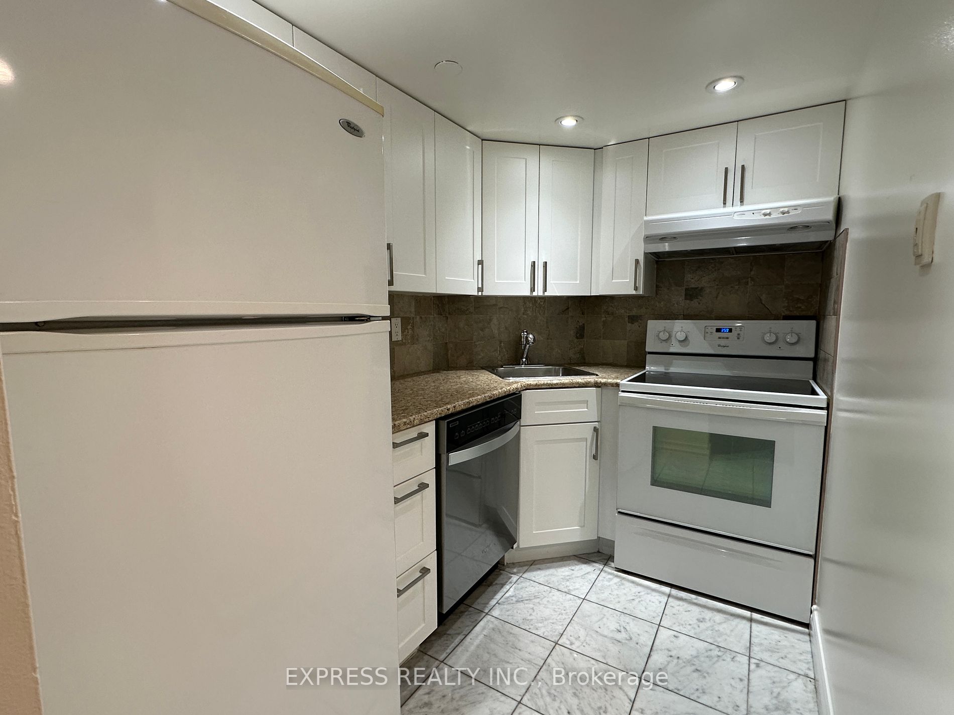 38 Elm Street #1505