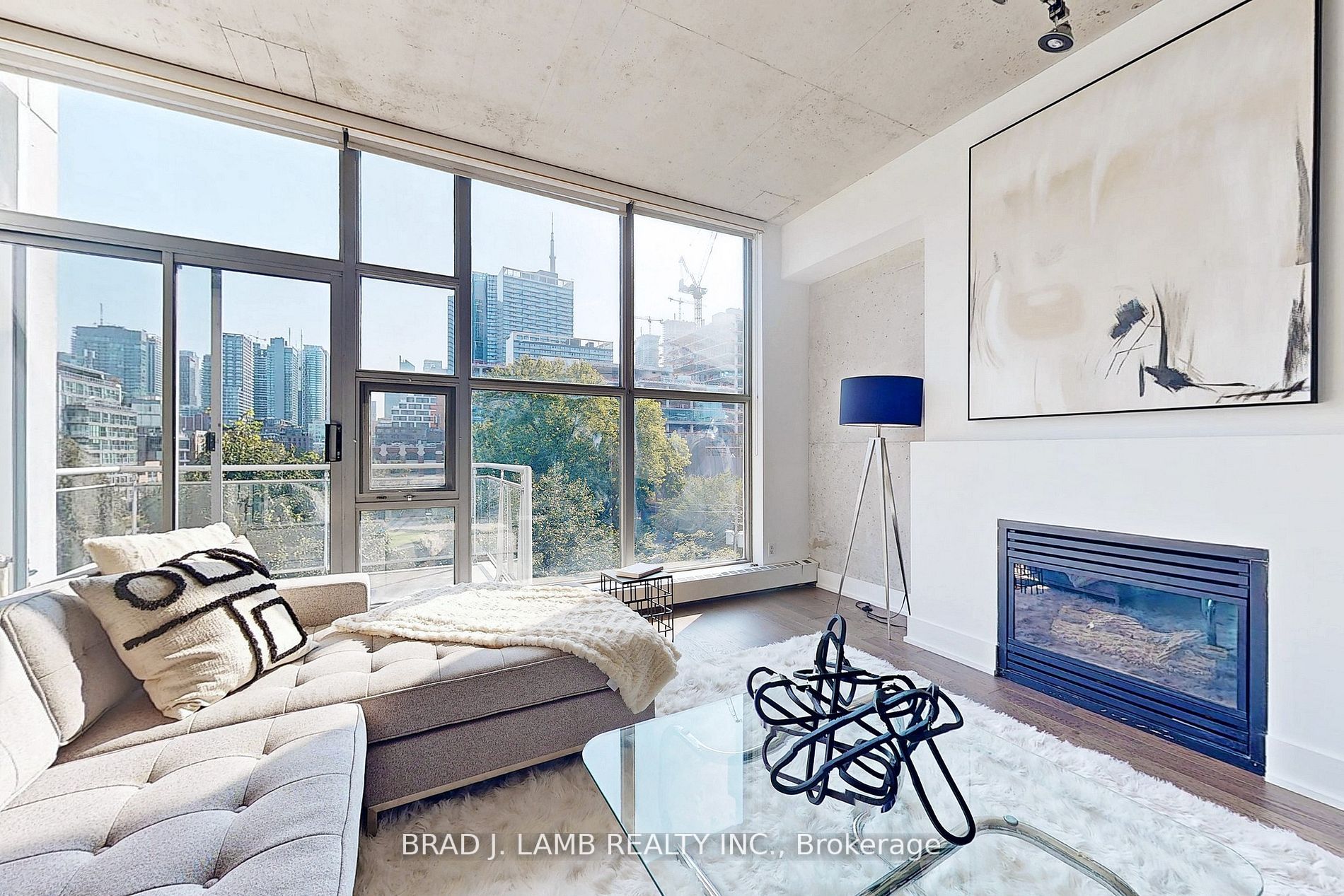 20 Niagara St, #503