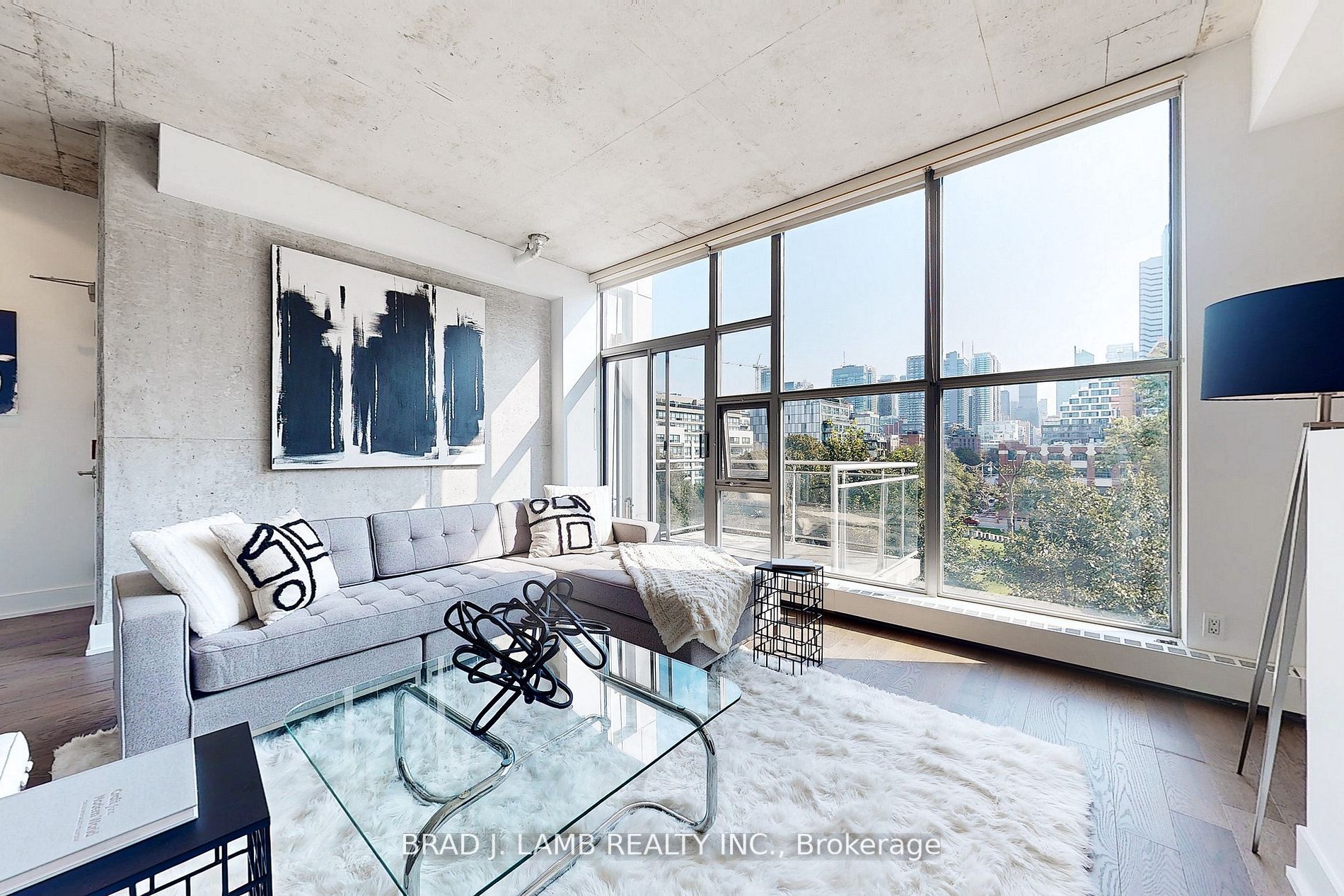 20 Niagara St, #503