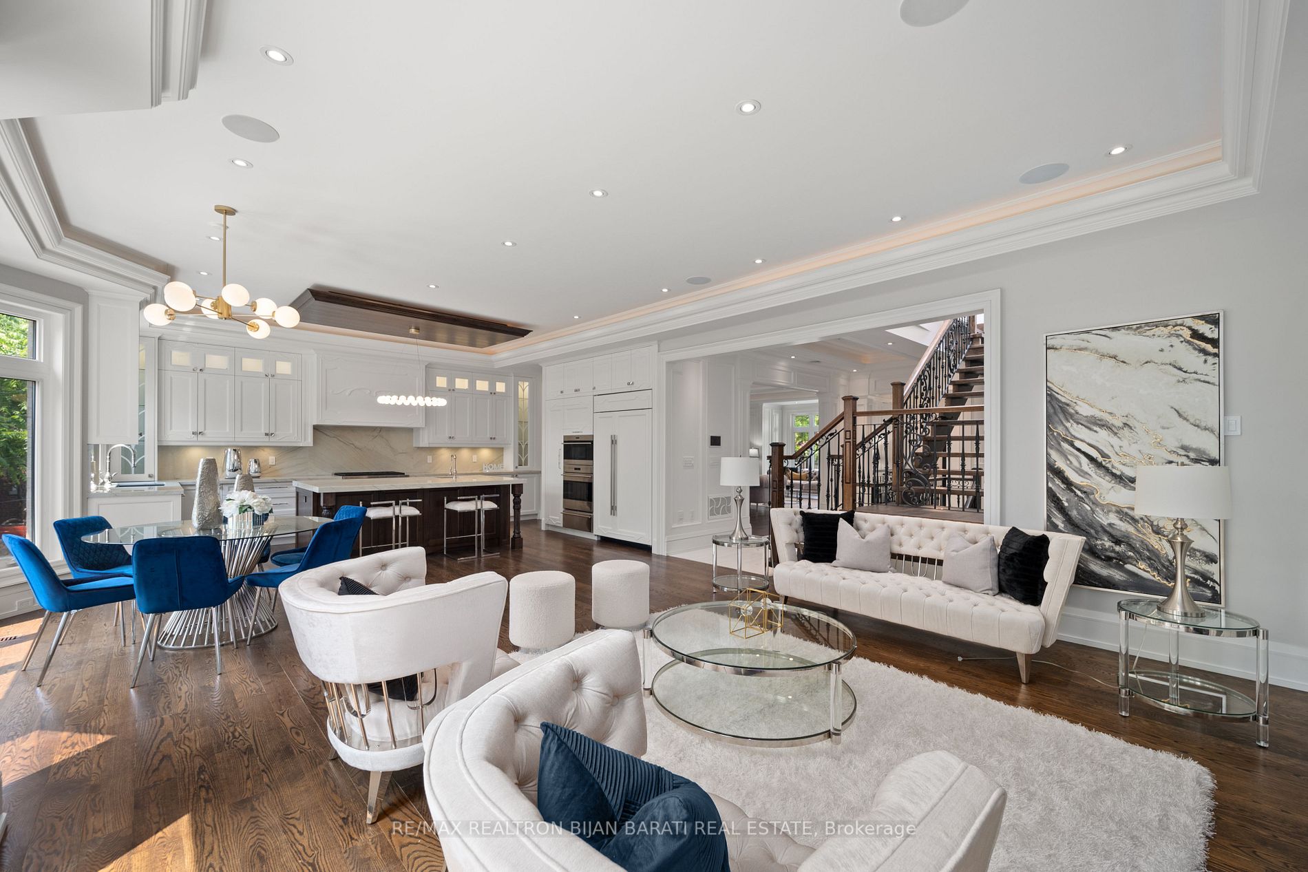 6 Harnish Crescent
