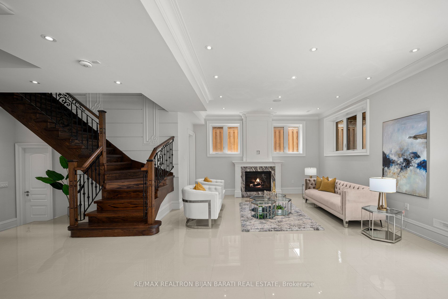 6 Harnish Crescent