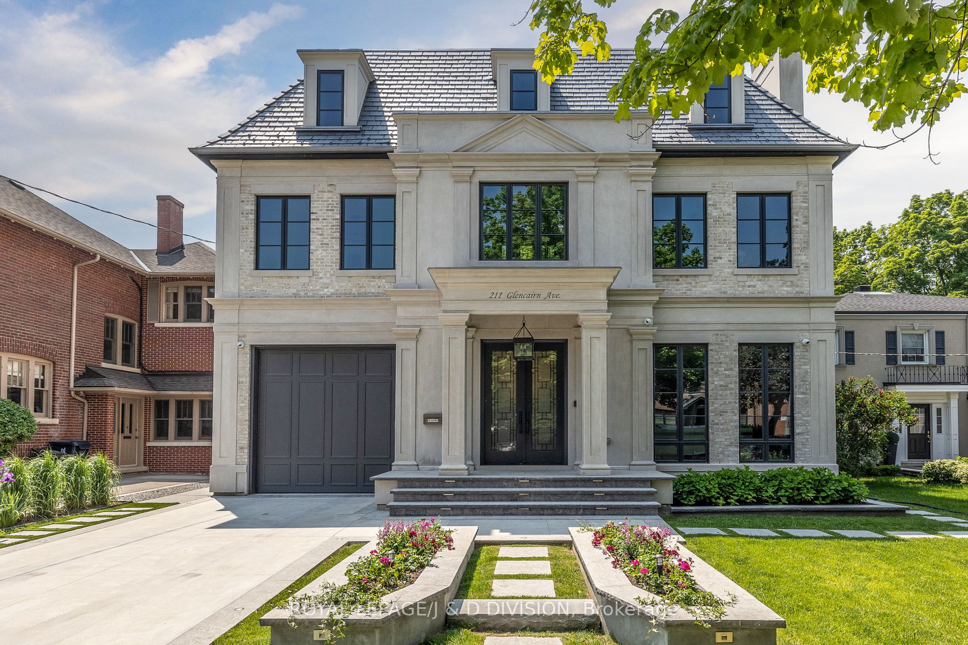 211 Glencairn Ave