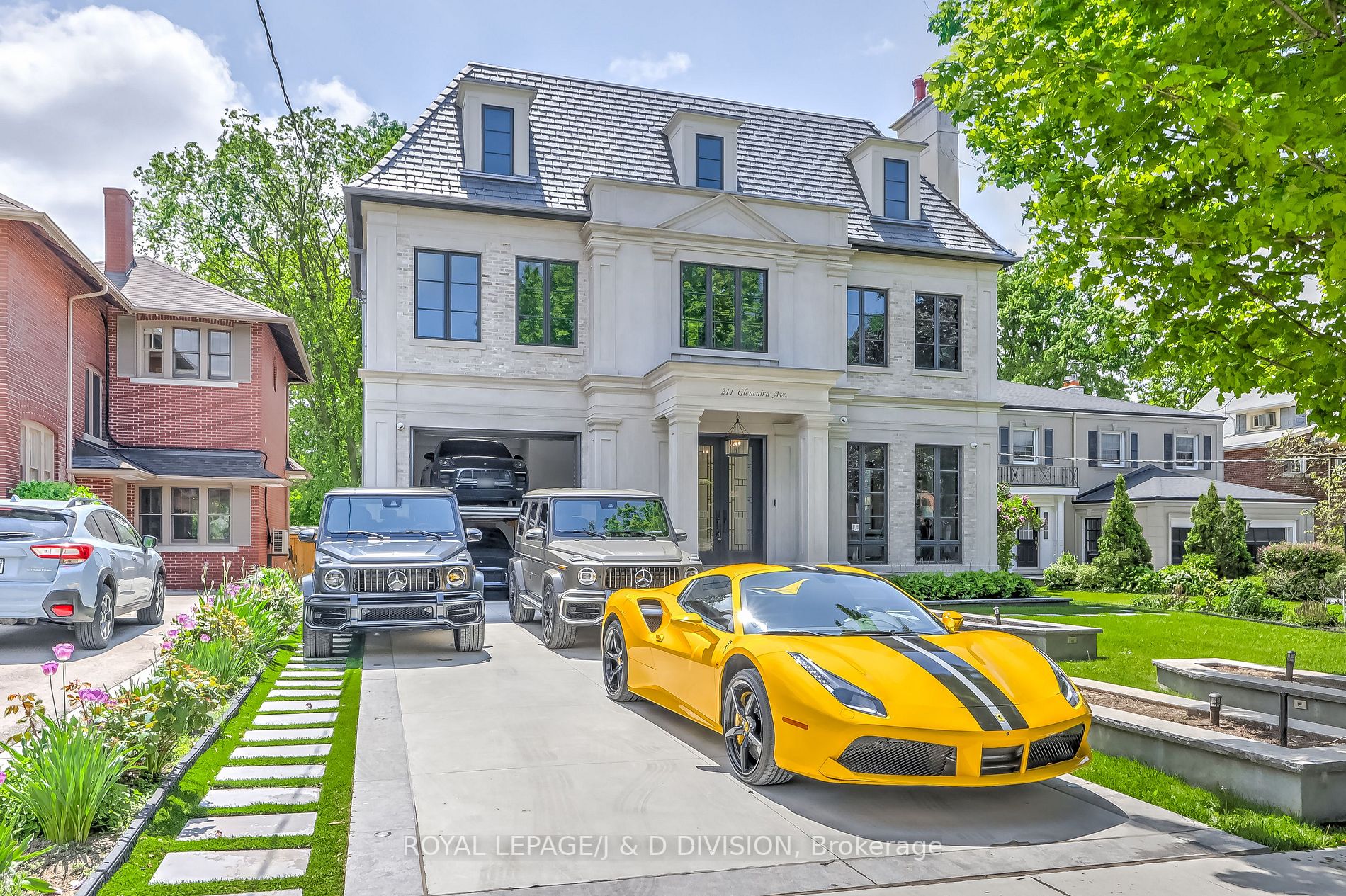 211 Glencairn Ave