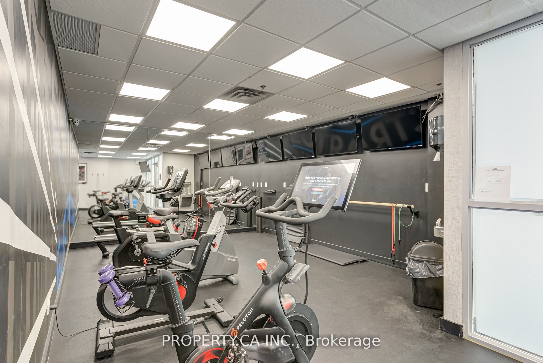 1029 King St W, #202