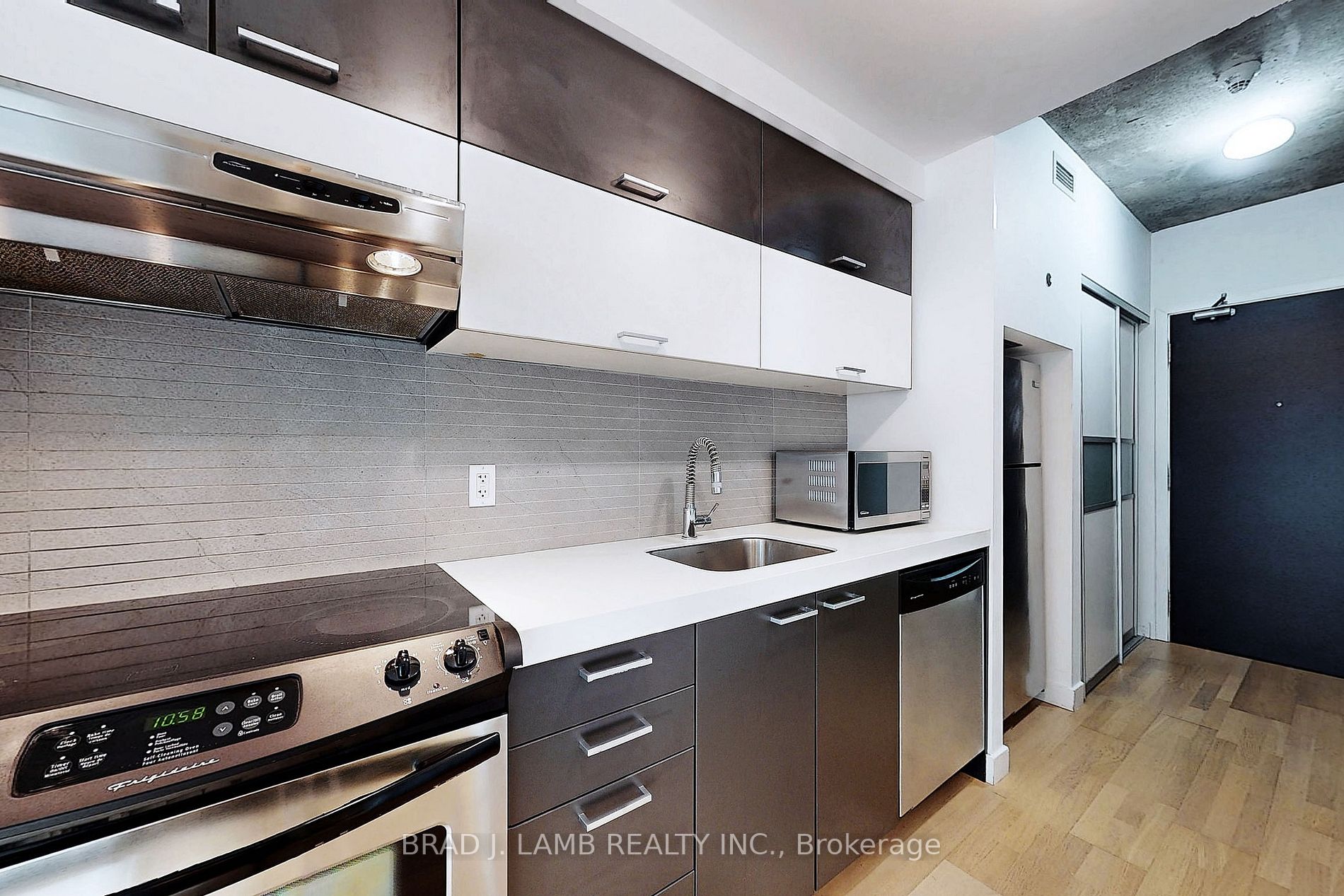 55 Stewart St, #518
