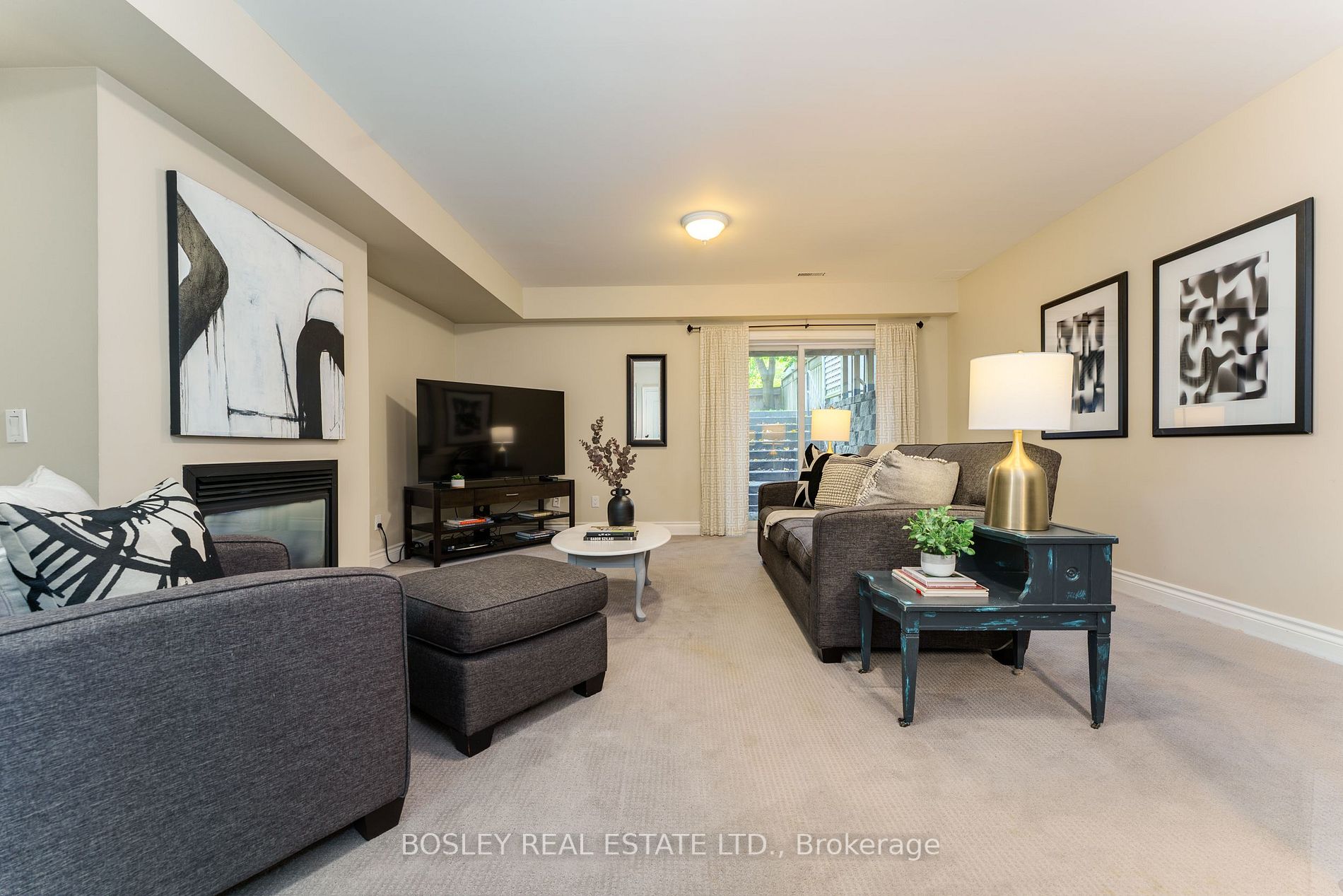 7 Vanderhoof Avenue