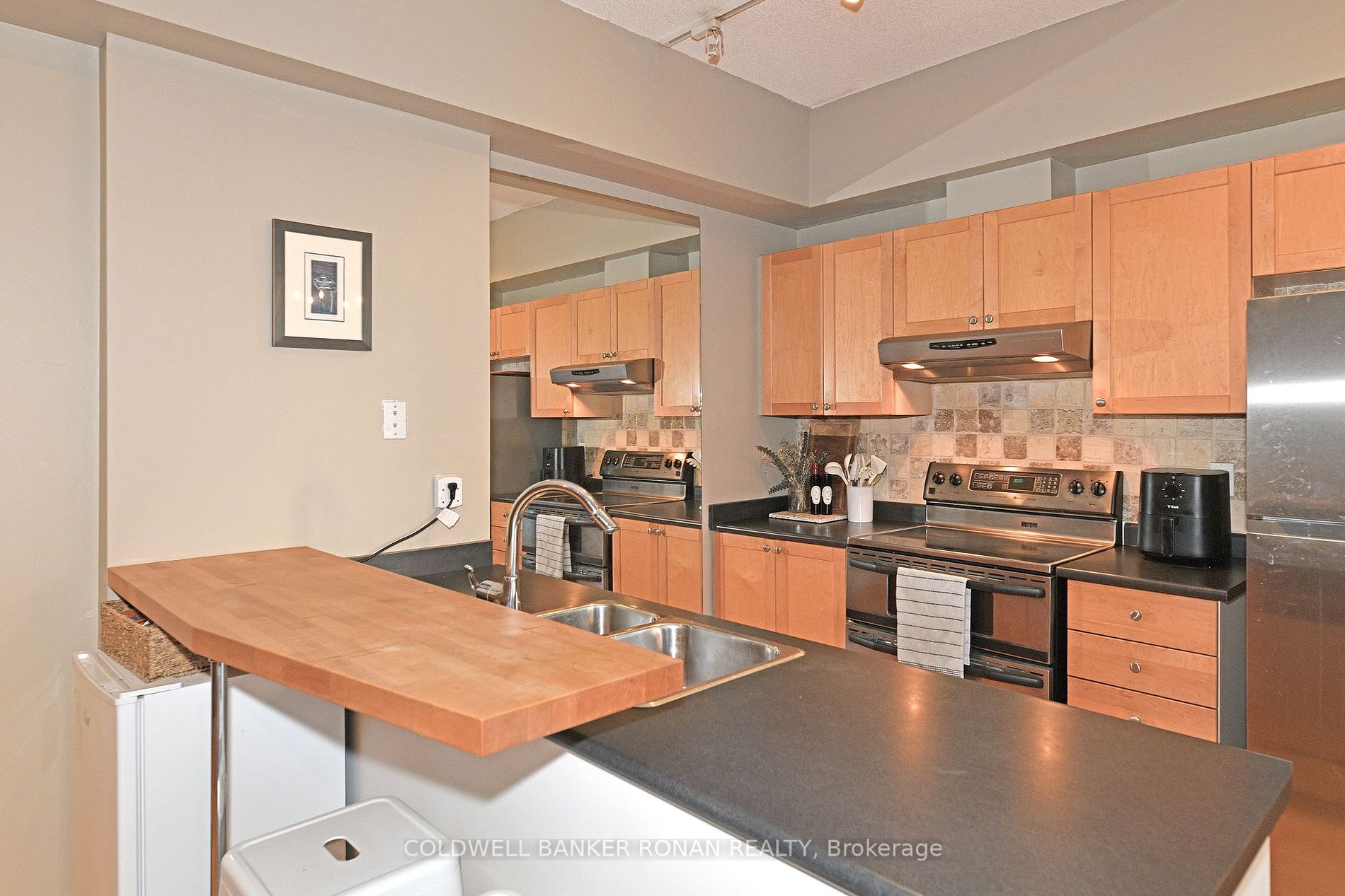 550 Front St W, #602