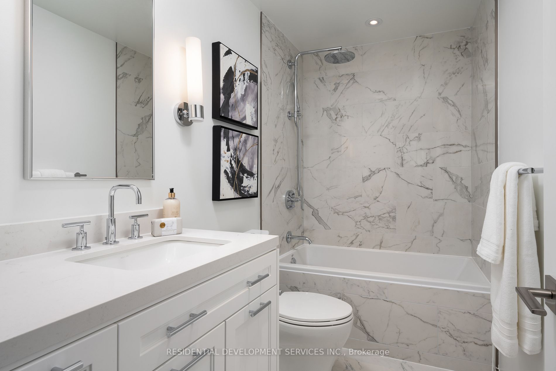 2781 Yonge Street, #403