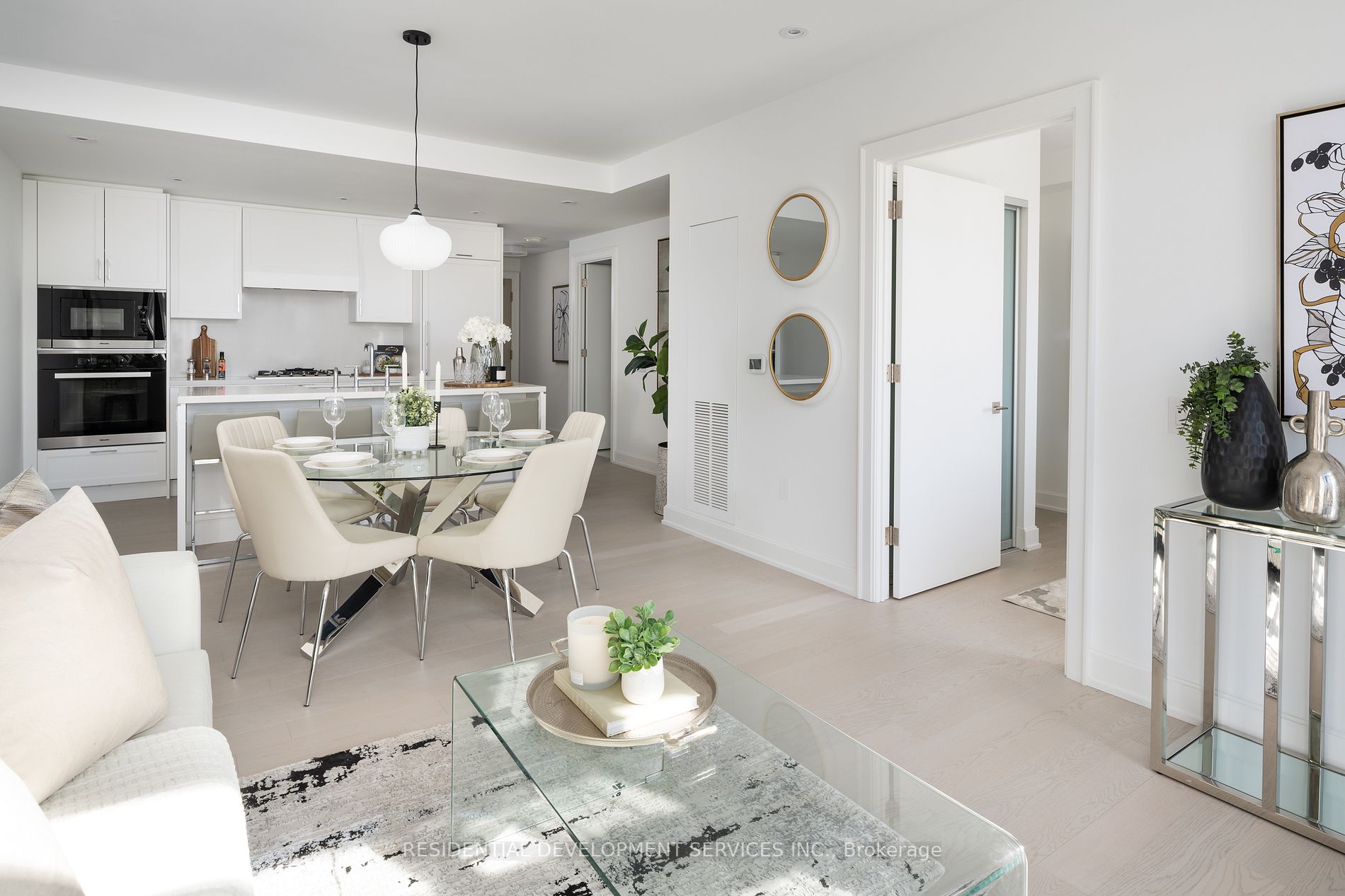 2781 Yonge Street, #403