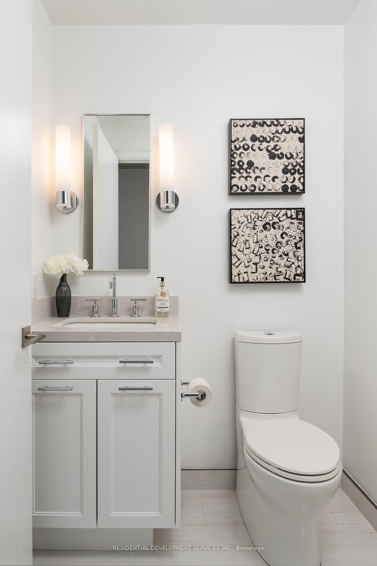 2781 Yonge Street, #403