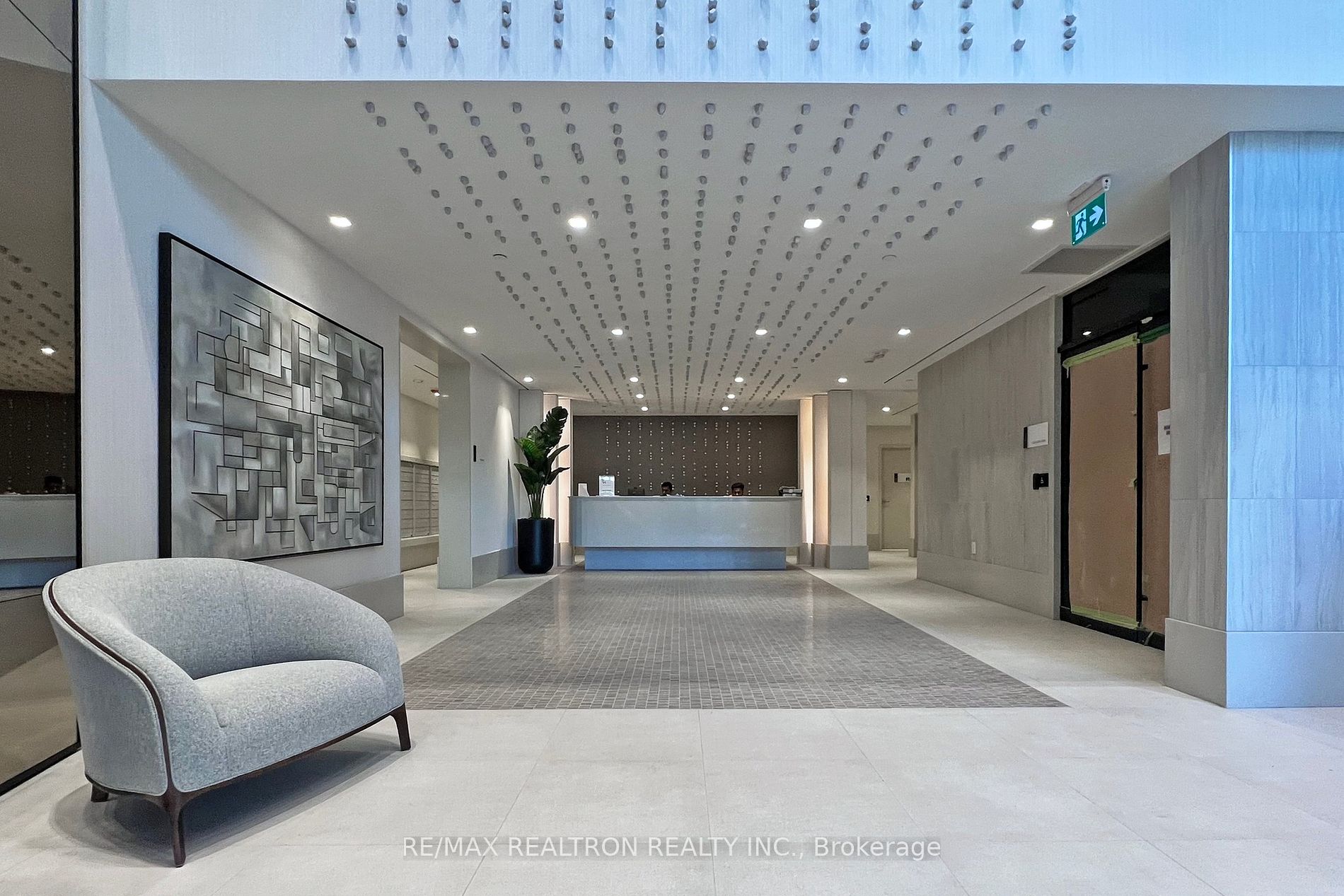 2020 Bathurst St, #225