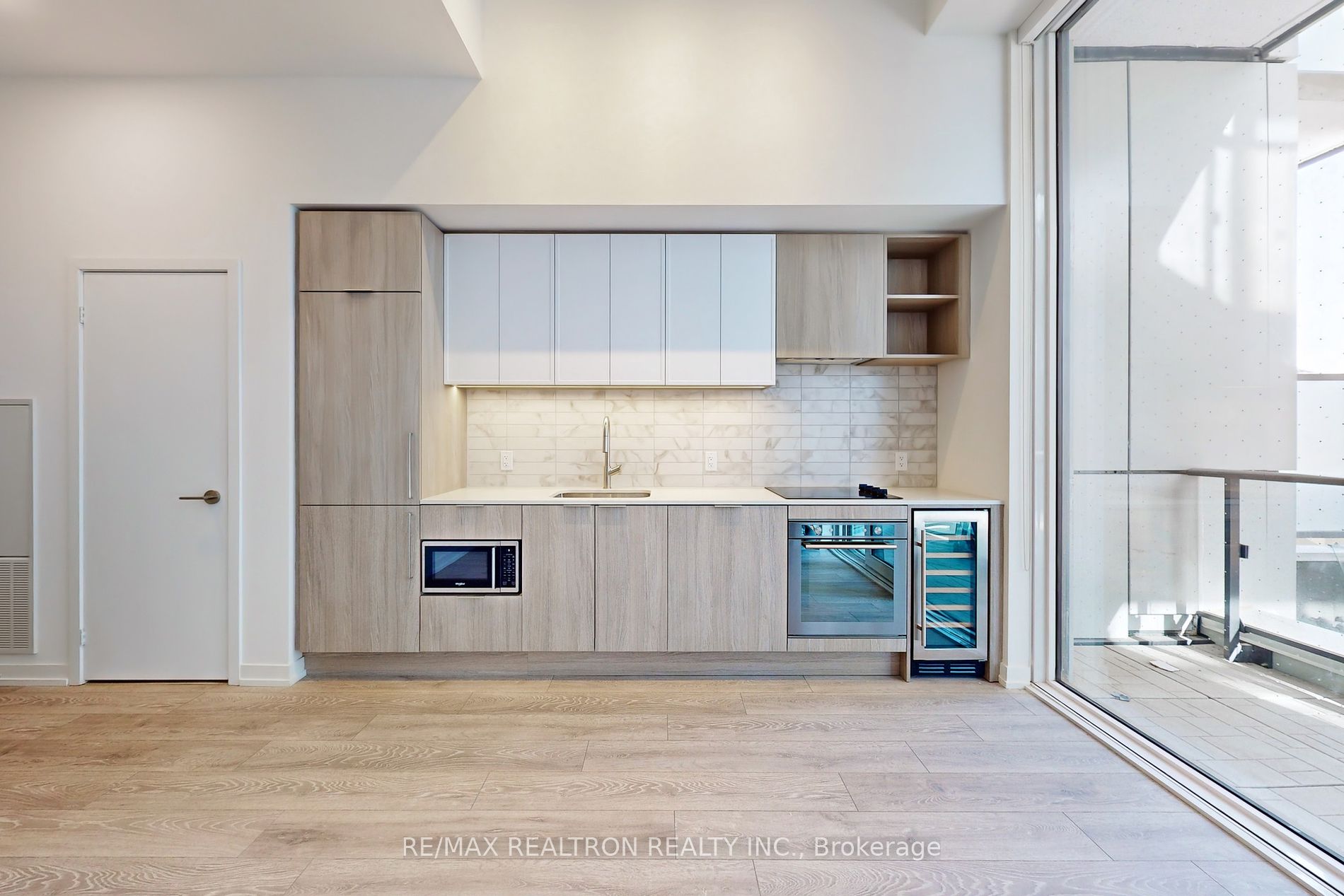 2020 Bathurst St, #225