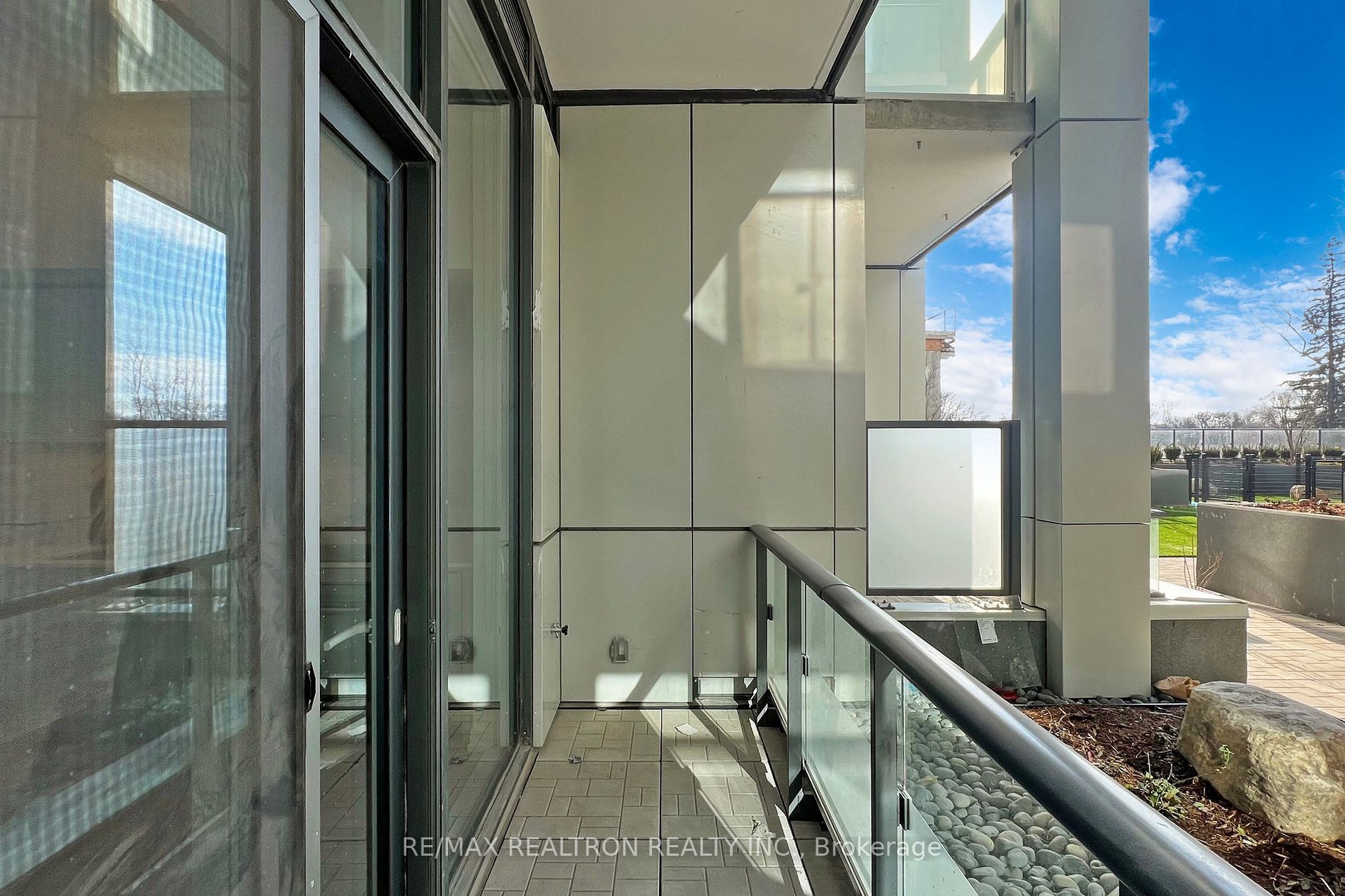 2020 Bathurst St, #225