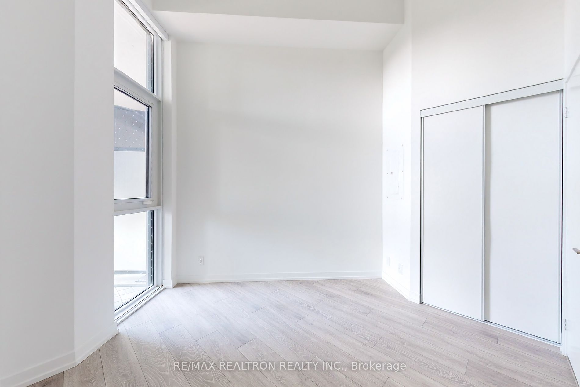 2020 Bathurst St, #225
