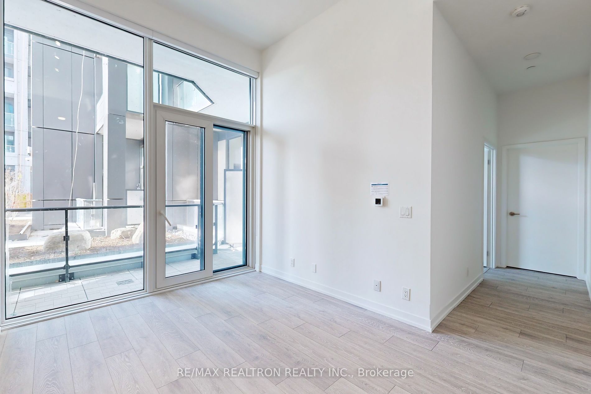 2020 Bathurst St, #225