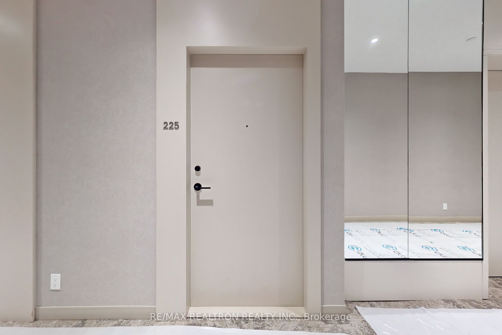 2020 Bathurst St, #225